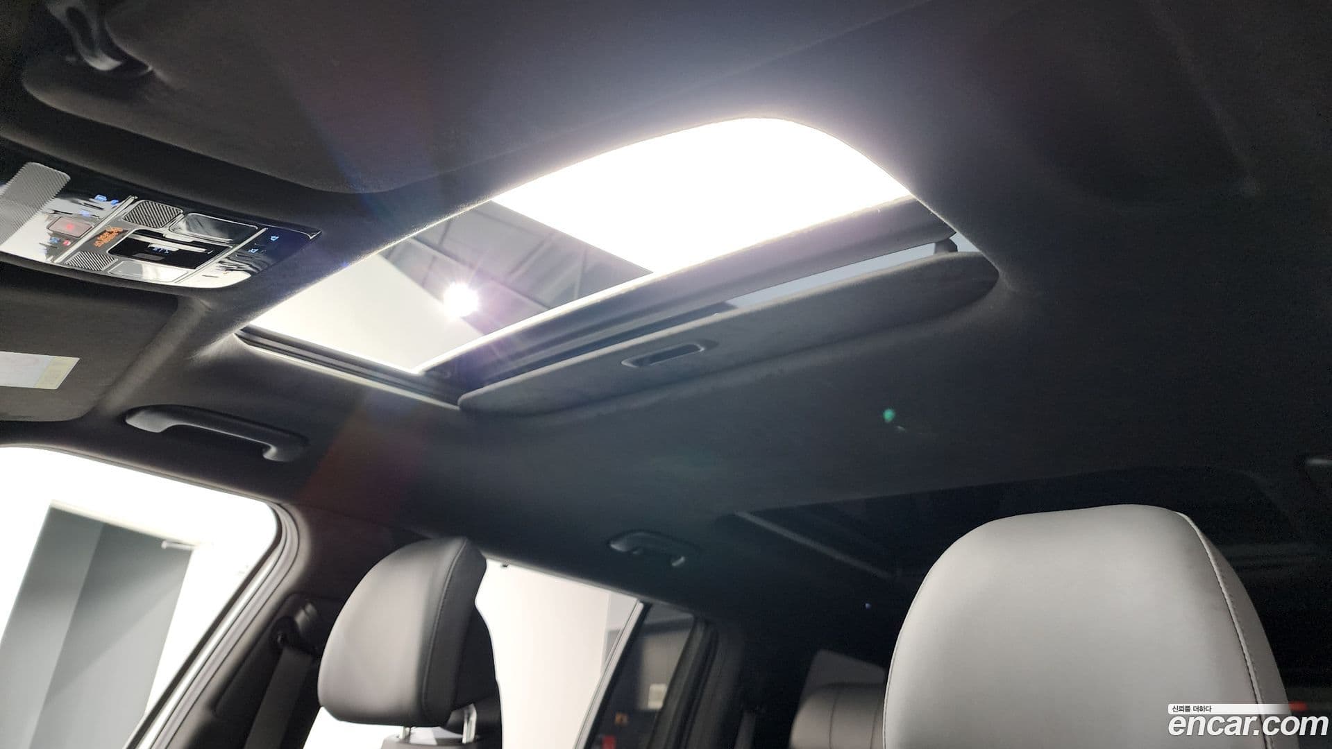 Main__Slider__Photo:Santafe Hyundai 2023.8-18