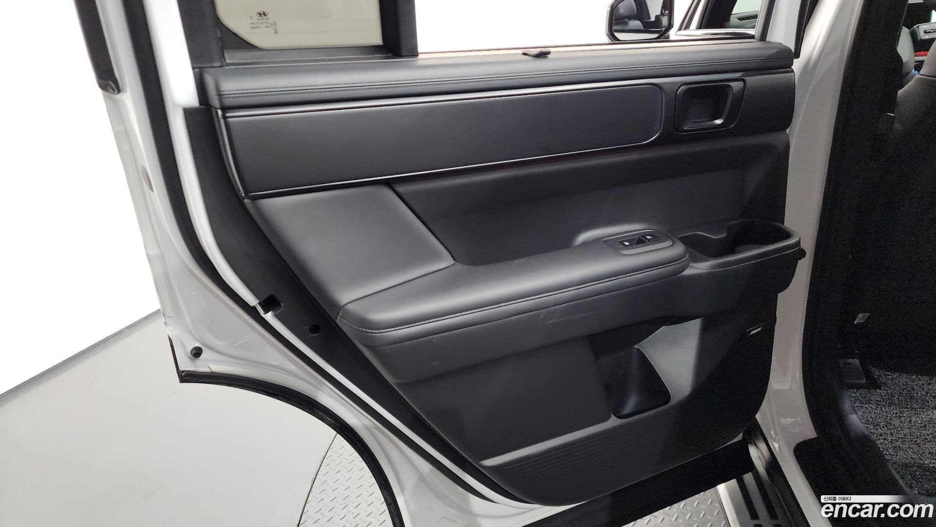 Main__Slider__Photo:Santafe Hyundai 2023.8-24