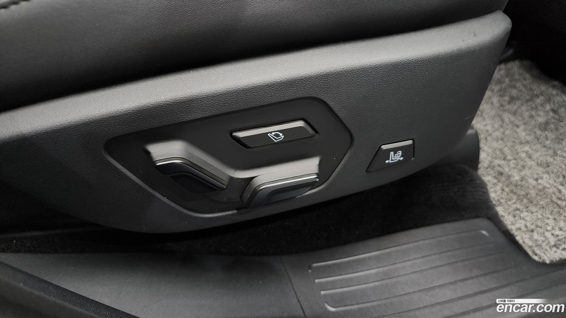 Main__Slider__Photo:Santafe Hyundai 2023.8-35