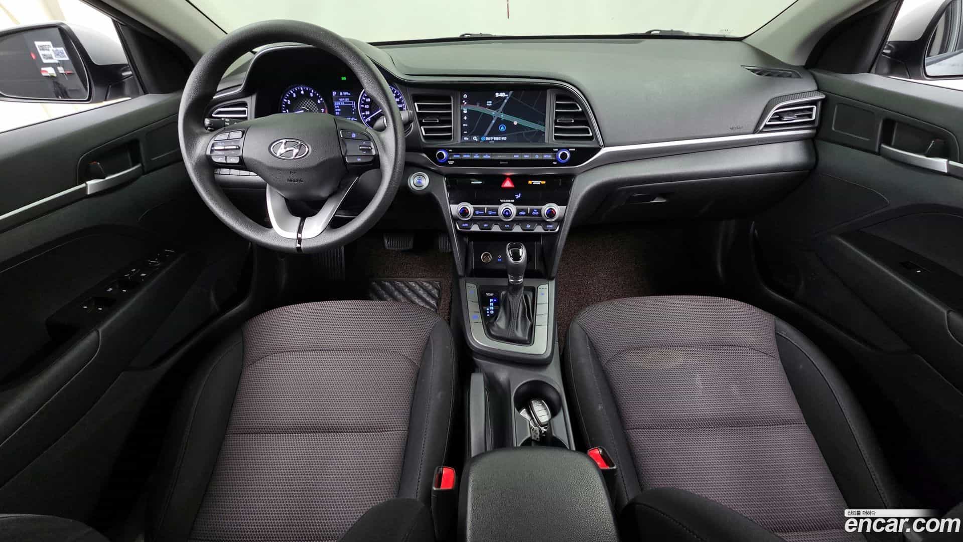 AVANTE Hyundai 2019.5-INNER-007