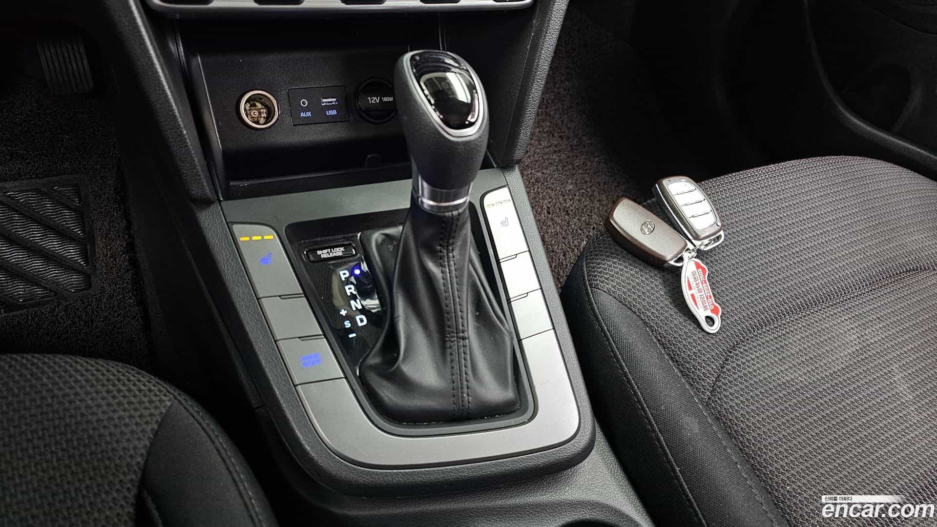 AVANTE Hyundai 2019.5-INNER-009