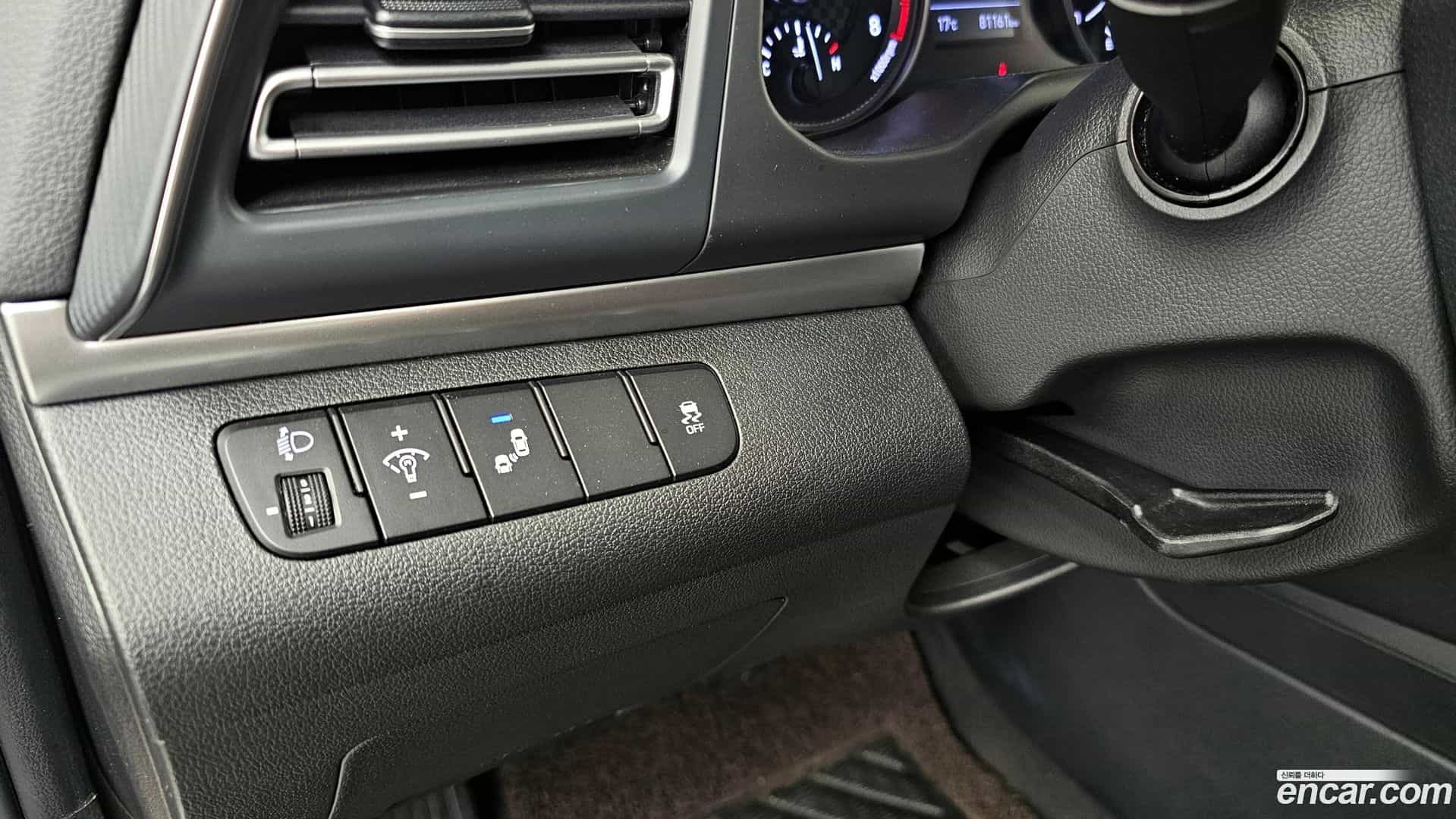 AVANTE Hyundai 2019.5-OPTION-018