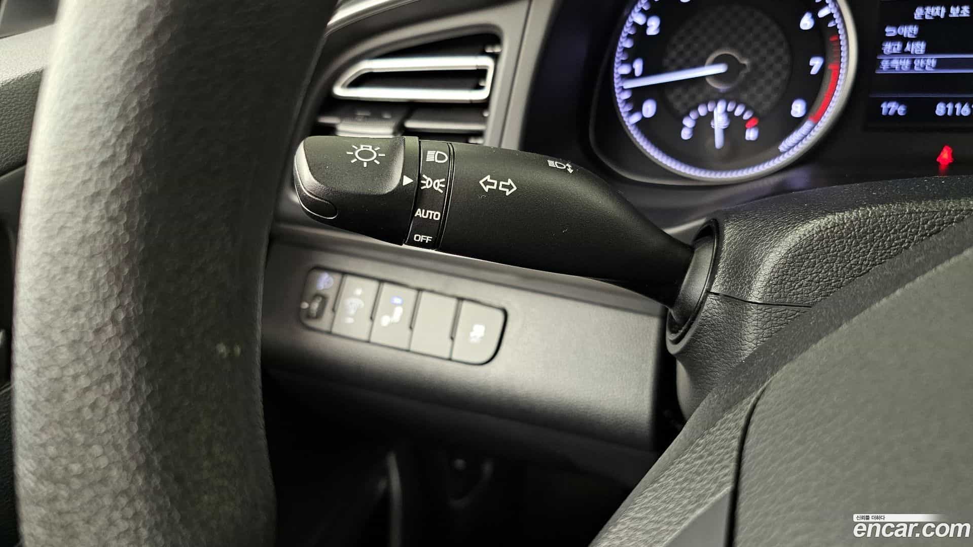 AVANTE Hyundai 2019.5-OPTION-019