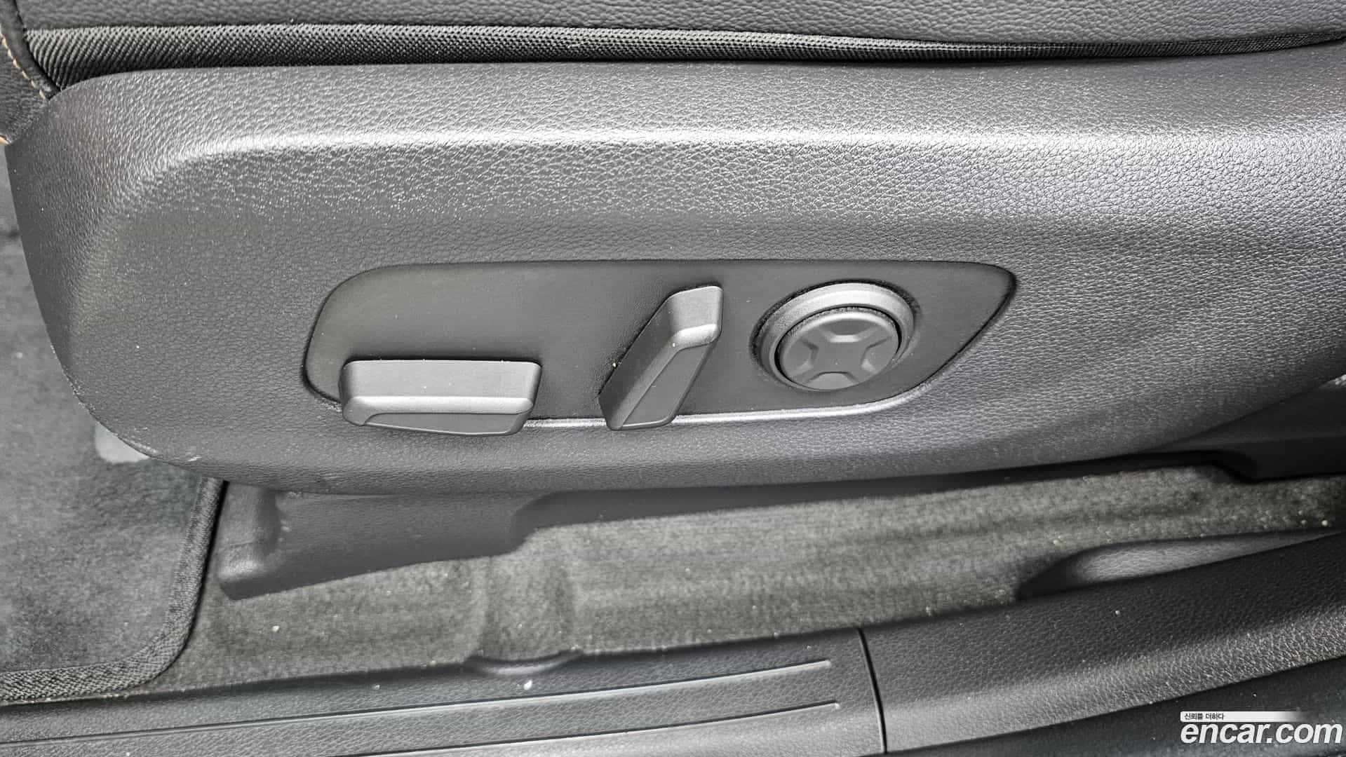 Canival Kia 2023.6-OPTION-044