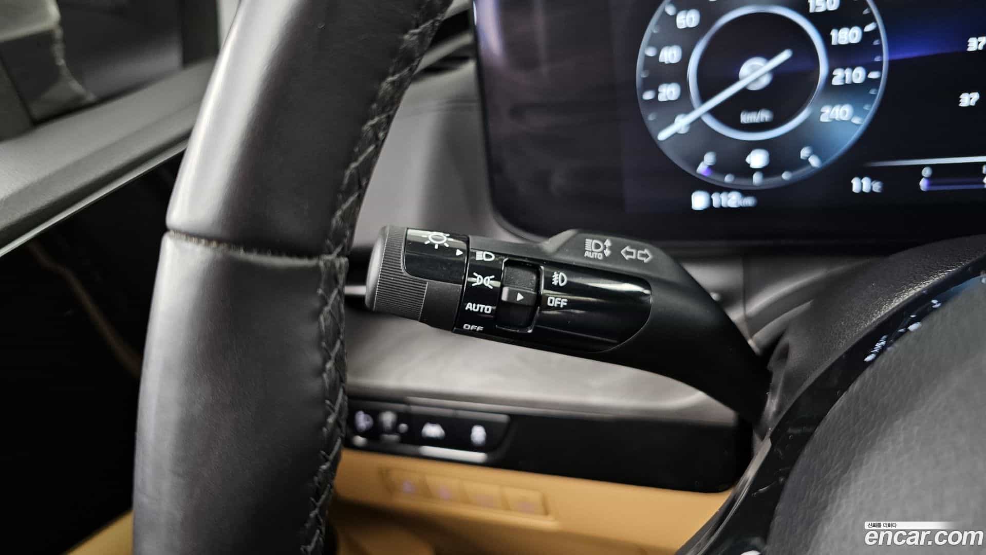 Canival Kia 2023.6-OPTION-047