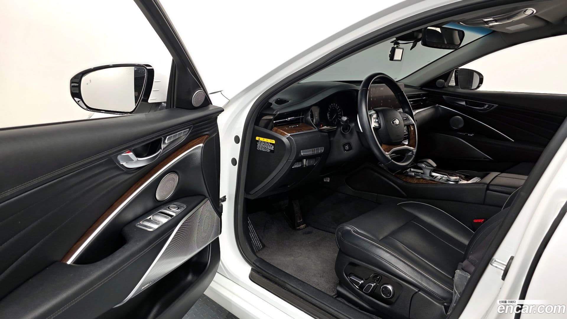 Main__Slider__Photo:K9 Kia 2021.0-9