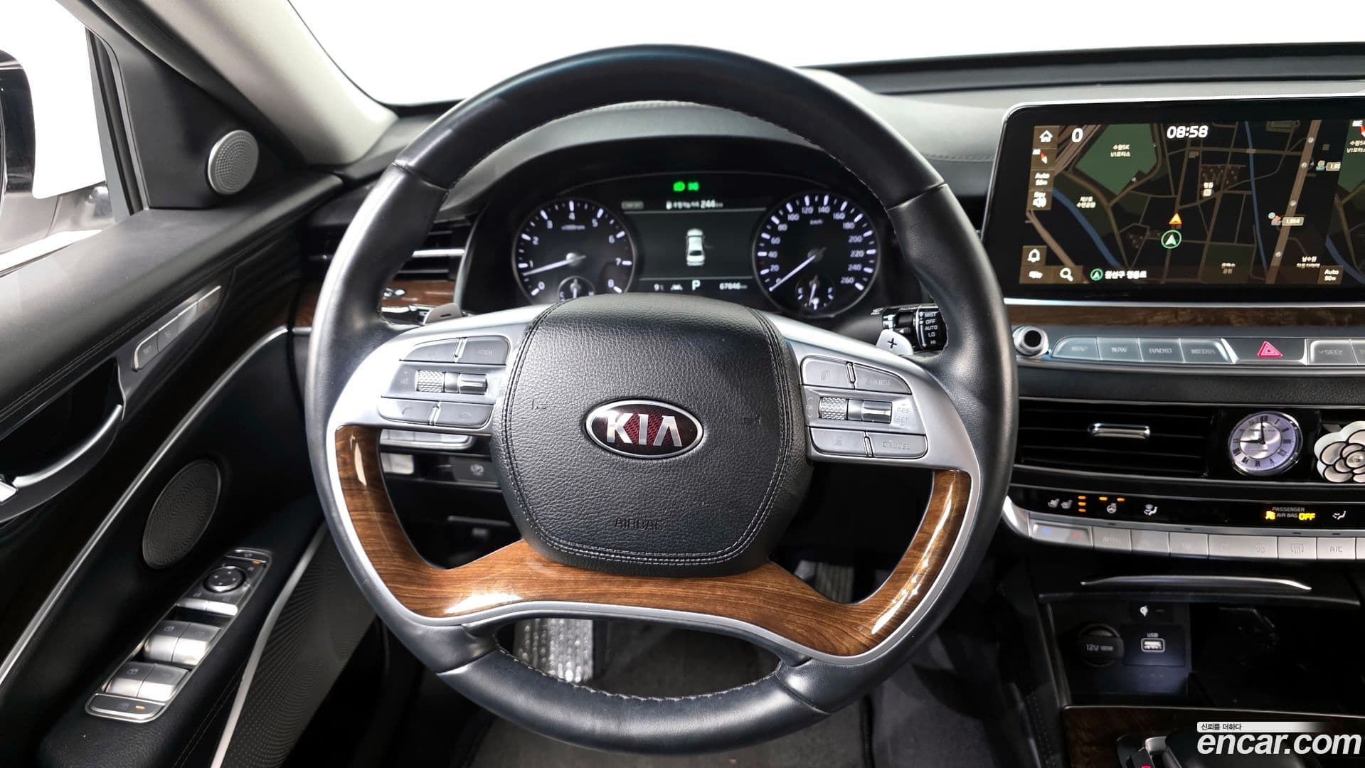 Main__Slider__Photo:K9 Kia 2021.0-13