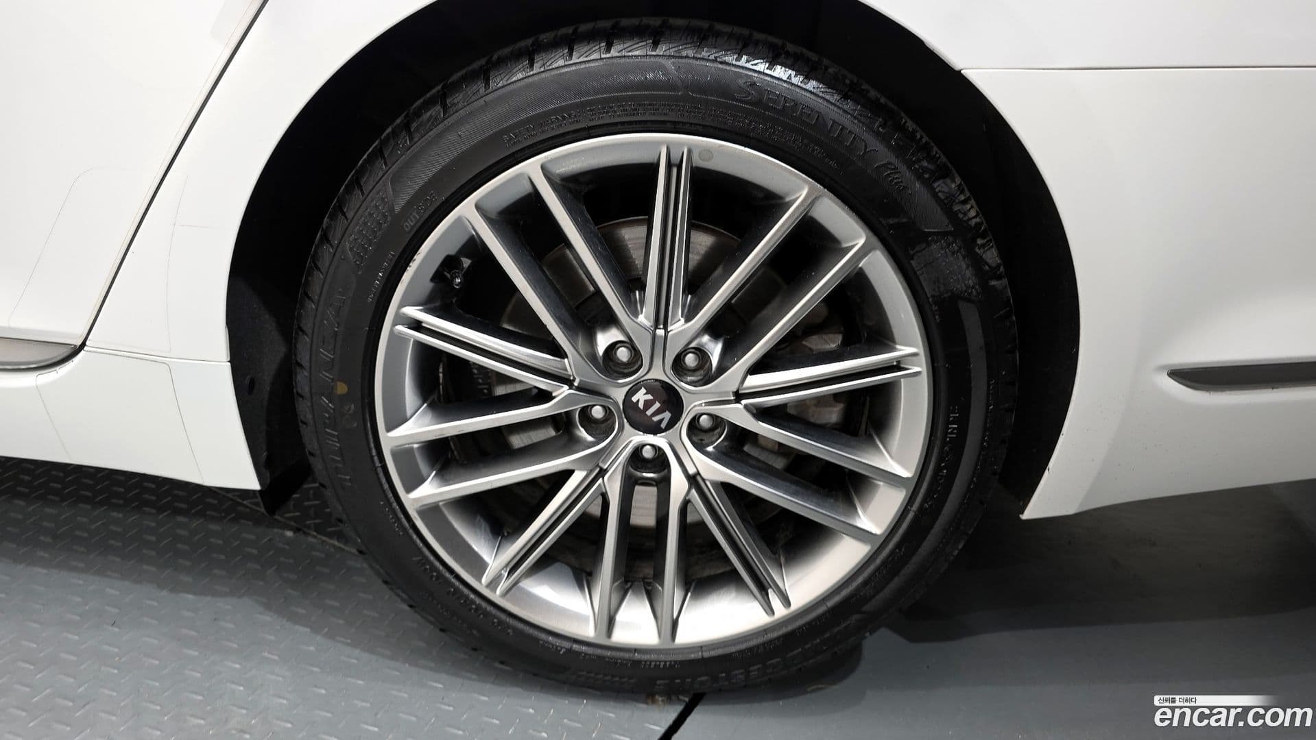 Main__Slider__Photo:K9 Kia 2021.0-20