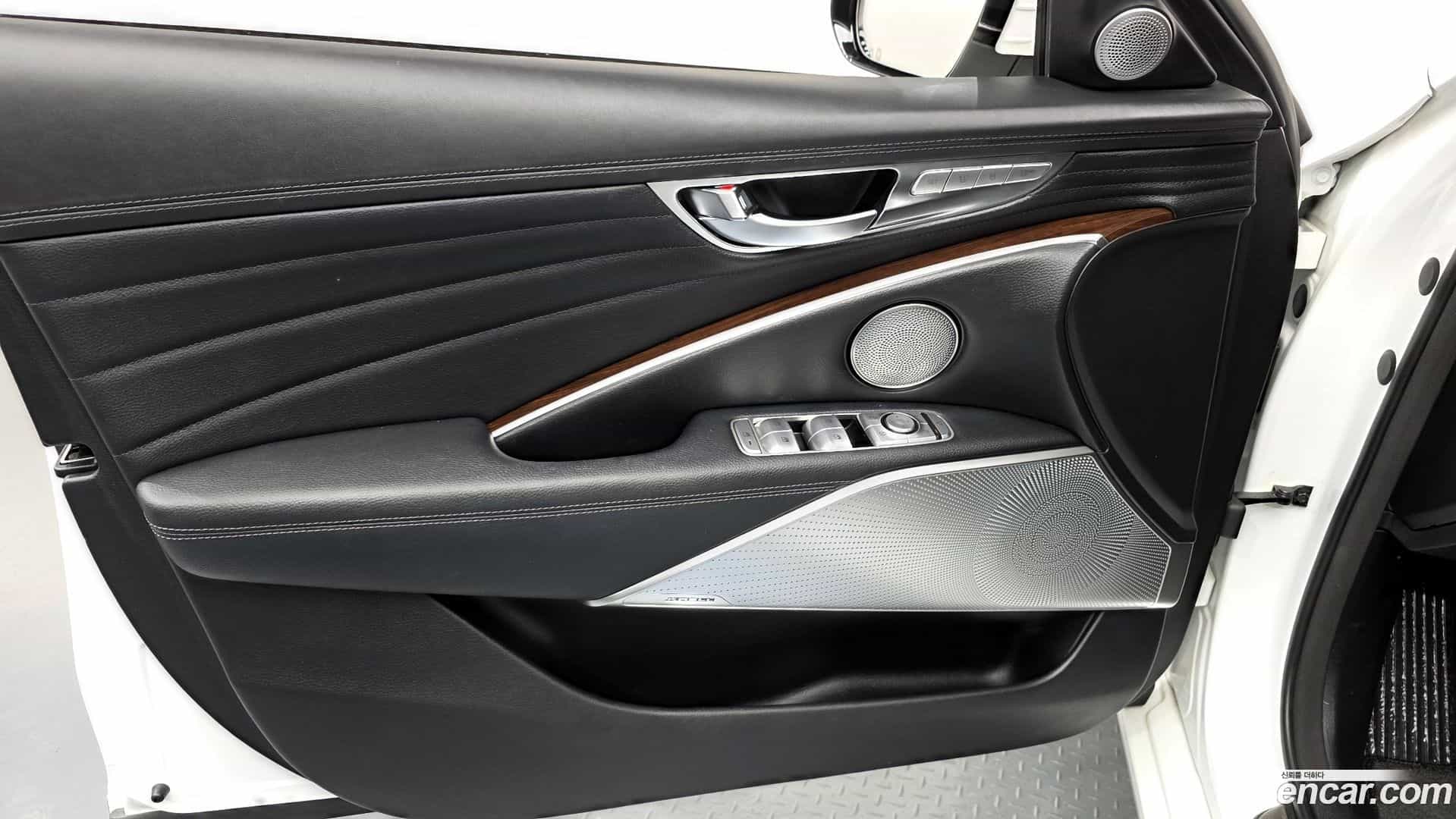 K9 Kia 2021.0-INNER-034