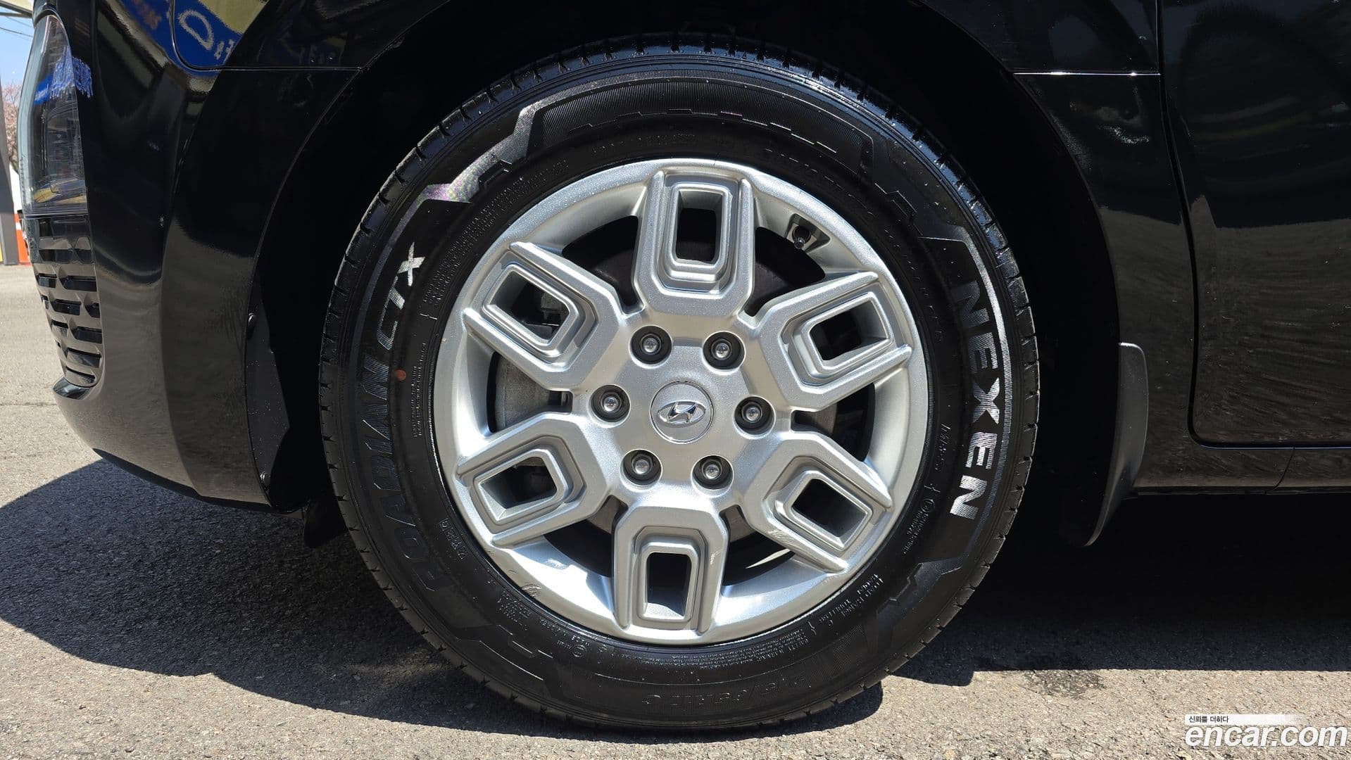 Main__Slider__Photo:Staria Hyundai 2023.3-4