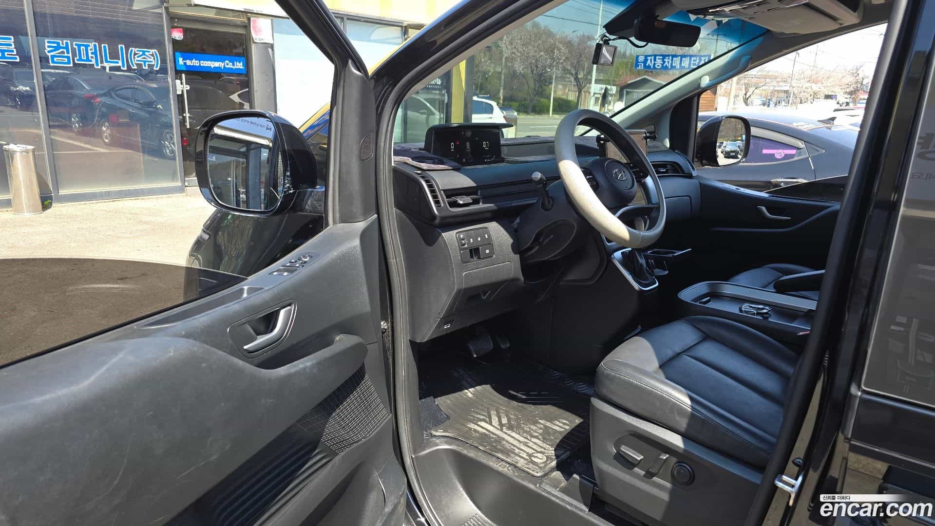Staria Hyundai 2023.3-INNER-010