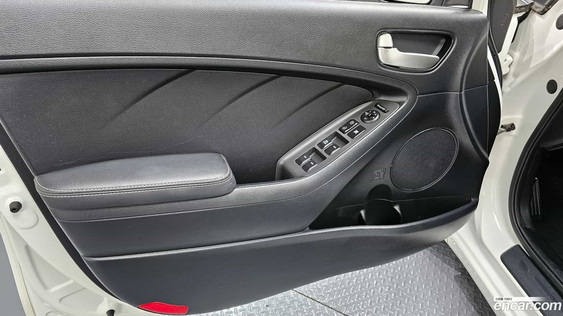 K3 Kia 2017.6-INNER-034