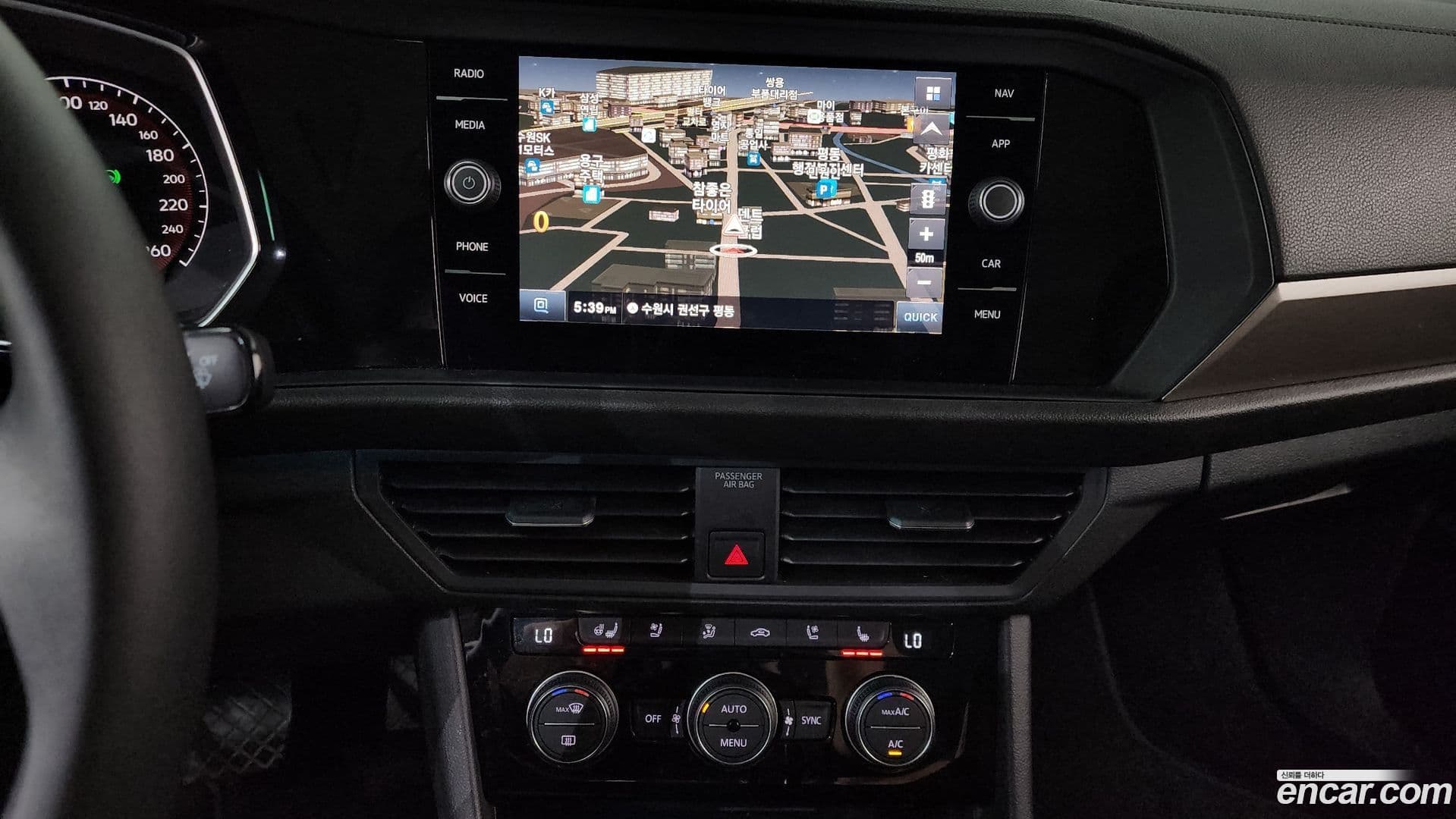 Main__Slider__Photo:Jetta Volkswagen 2020.10-12