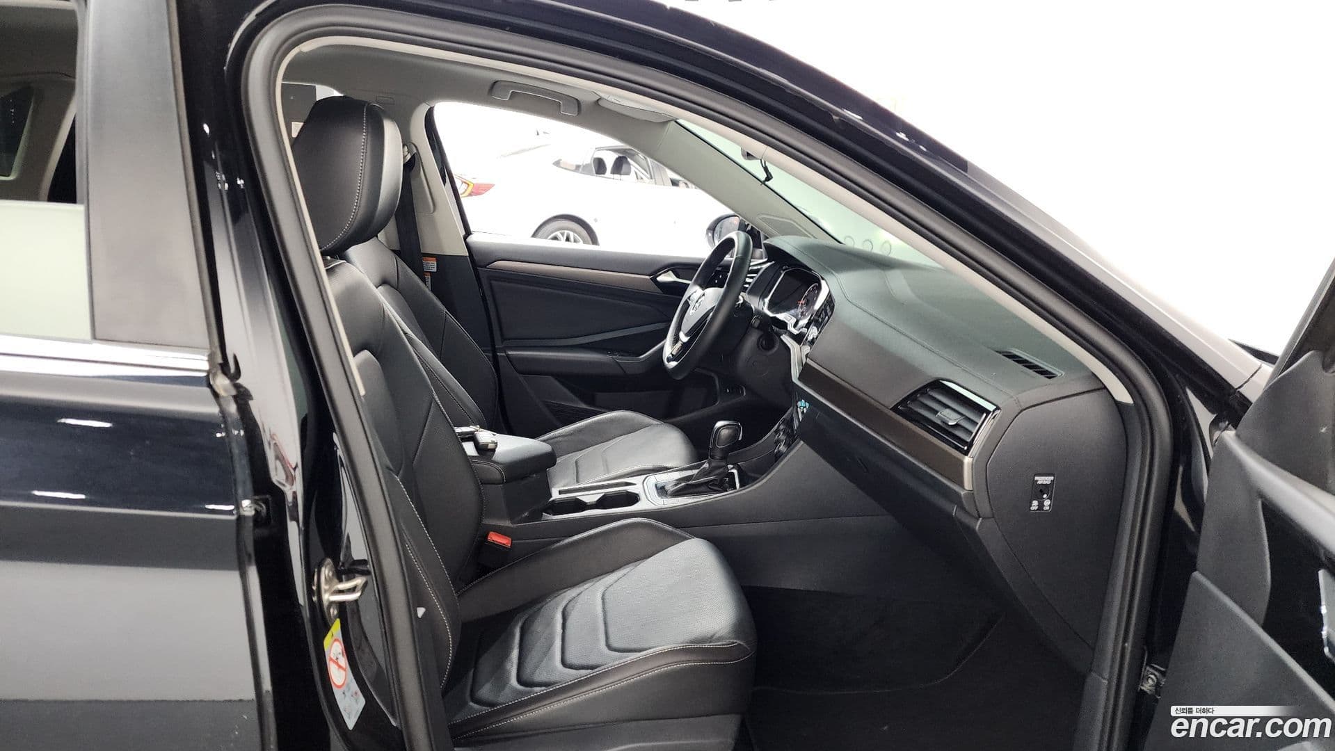 Main__Slider__Photo:Jetta Volkswagen 2020.10-25