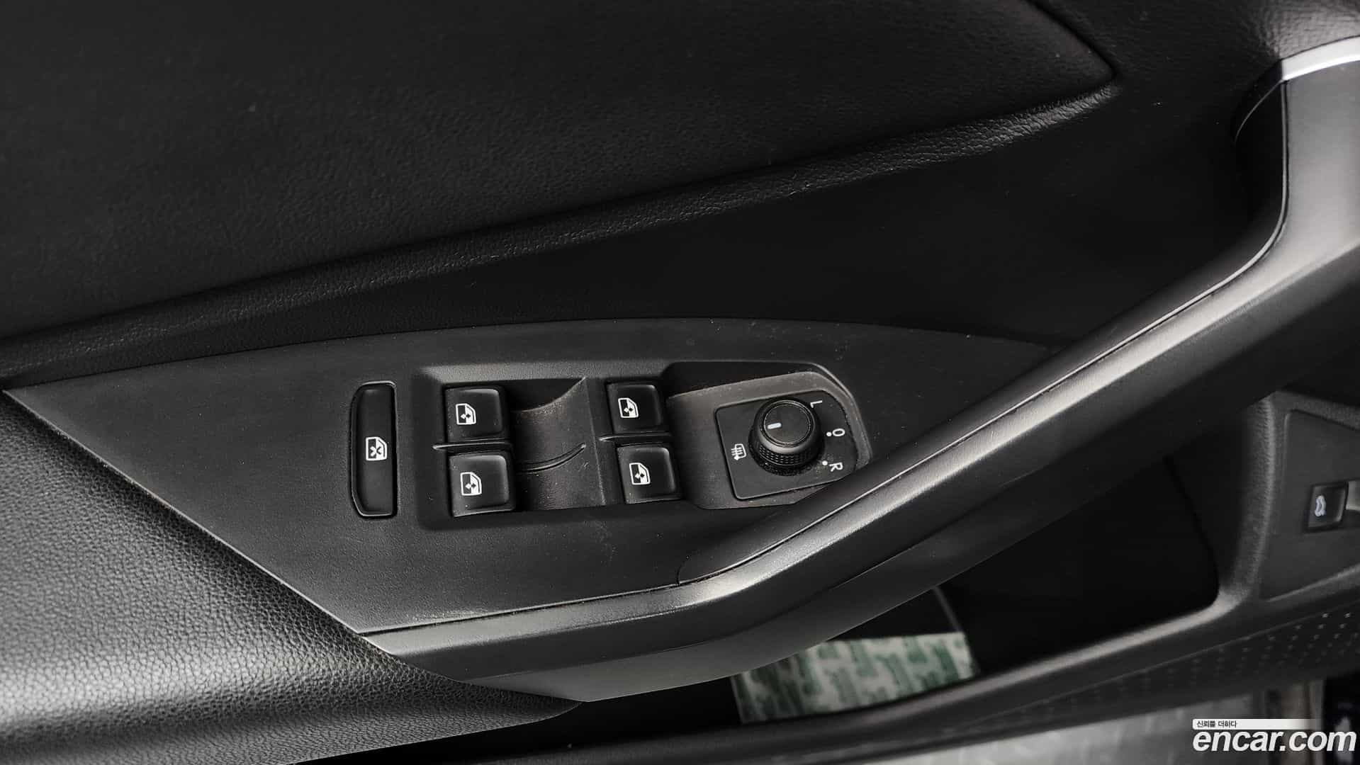 Jetta Volkswagen 2020.10-OPTION-048