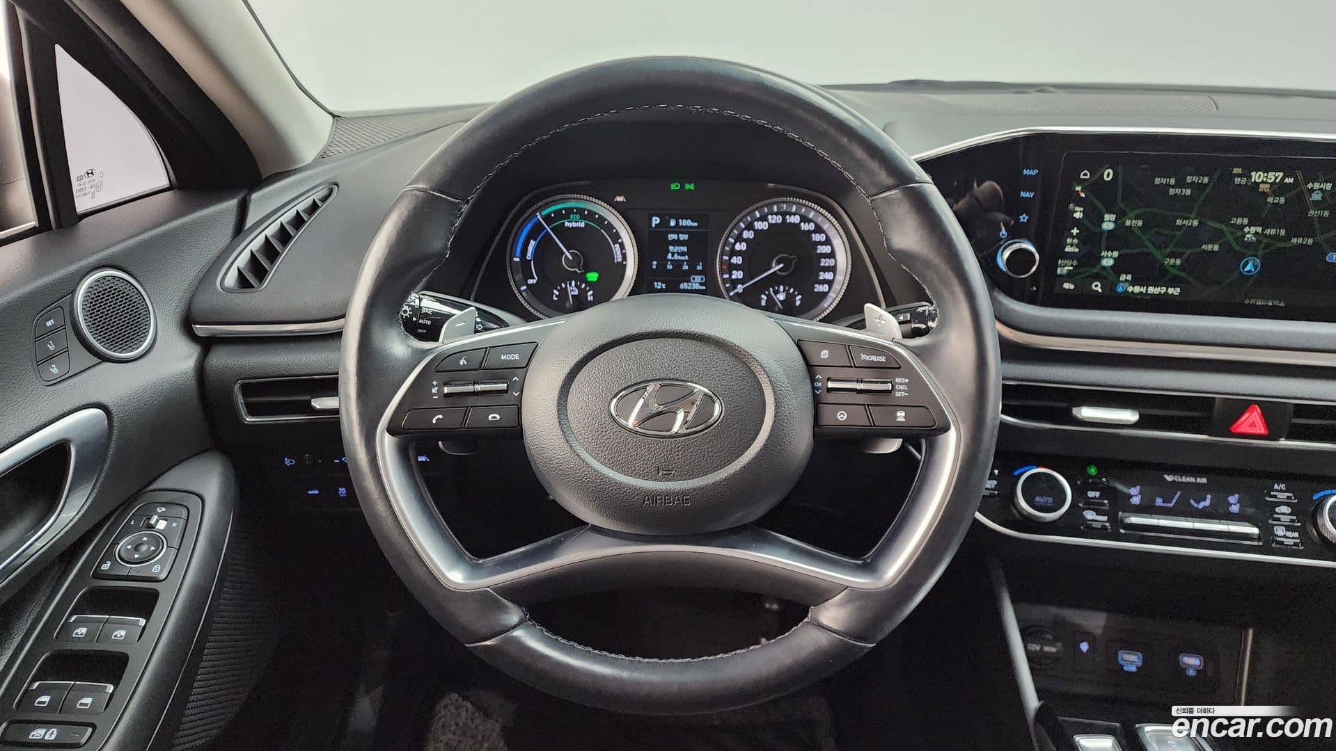 Main__Slider__Photo:Sonata Hyundai 2020.10-11