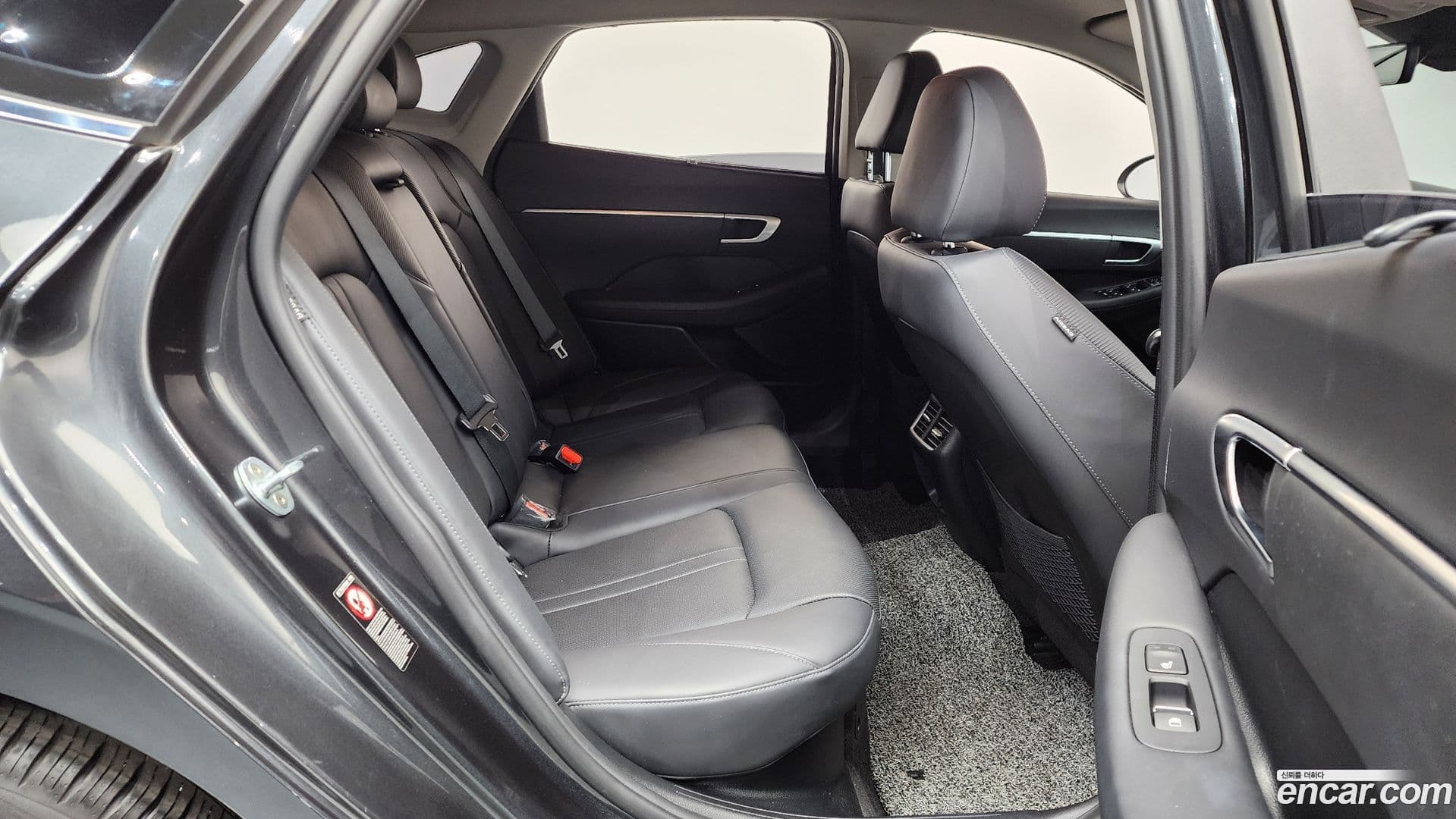 Main__Slider__Photo:Sonata Hyundai 2020.10-25