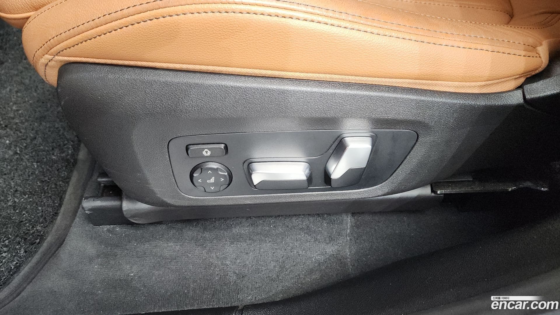 Main__Slider__Photo:X4 BMW 2019.7-26