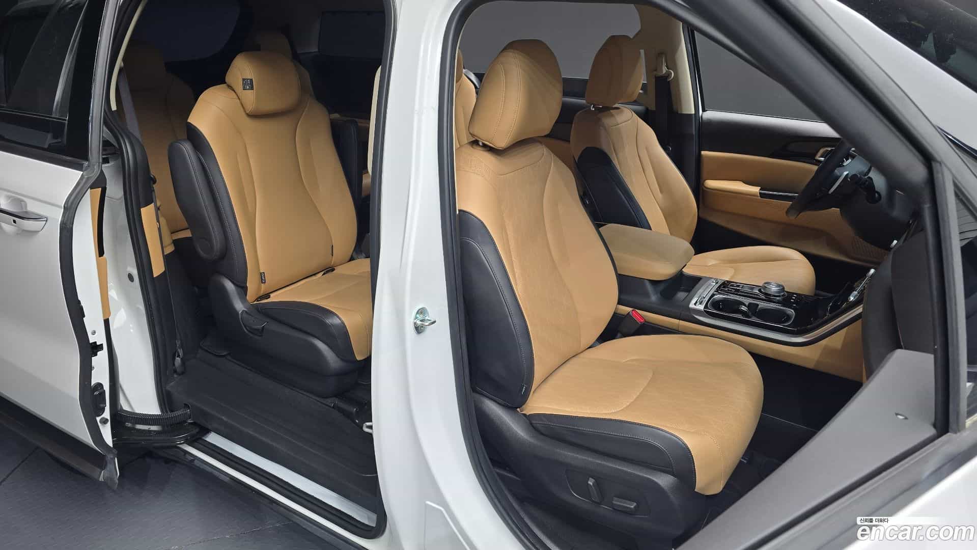 Canival Kia 2022.6-OPTION-016