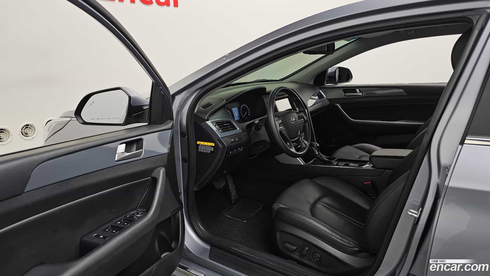 Sonata Hyundai 2017.0-INNER-010