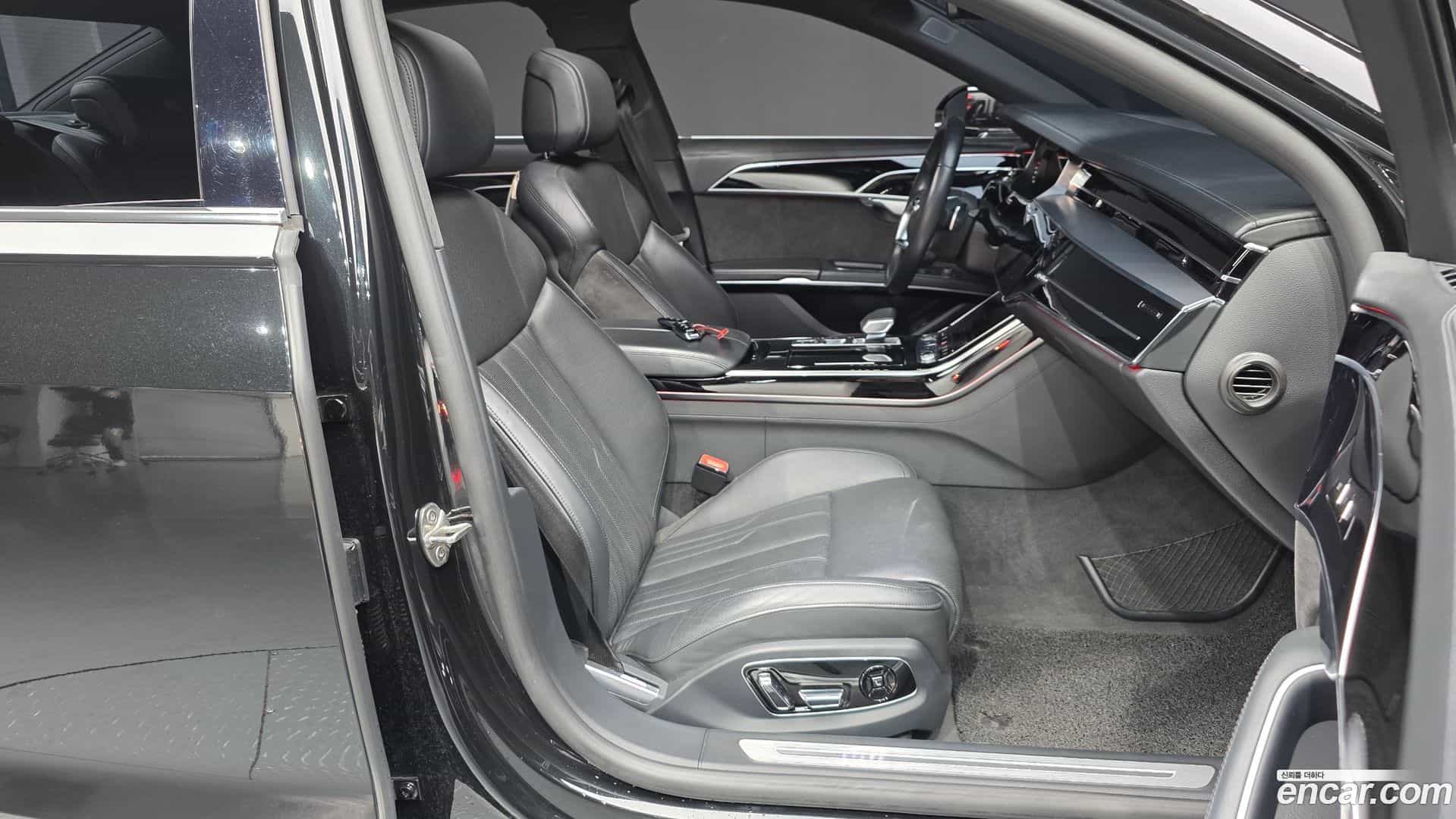 A8 Audi 2021.11-OPTION-015