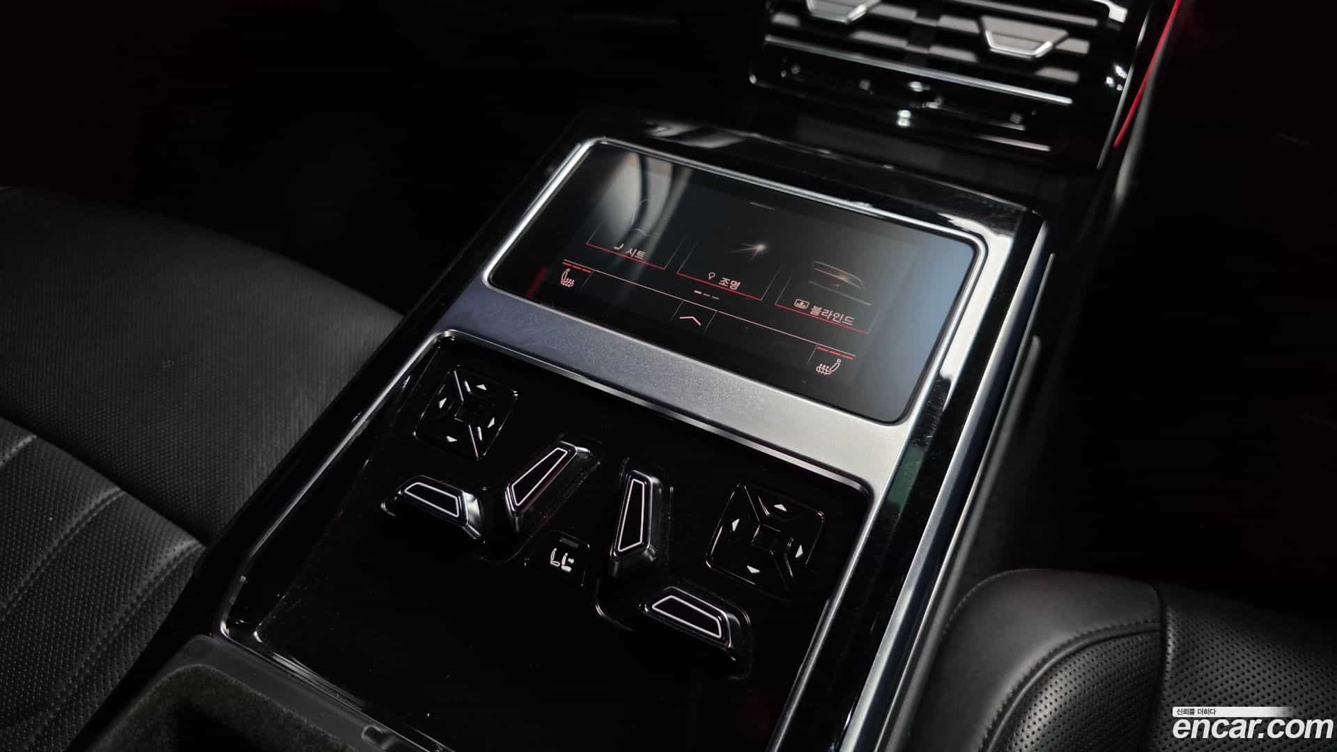 A8 Audi 2021.11-OPTION-023