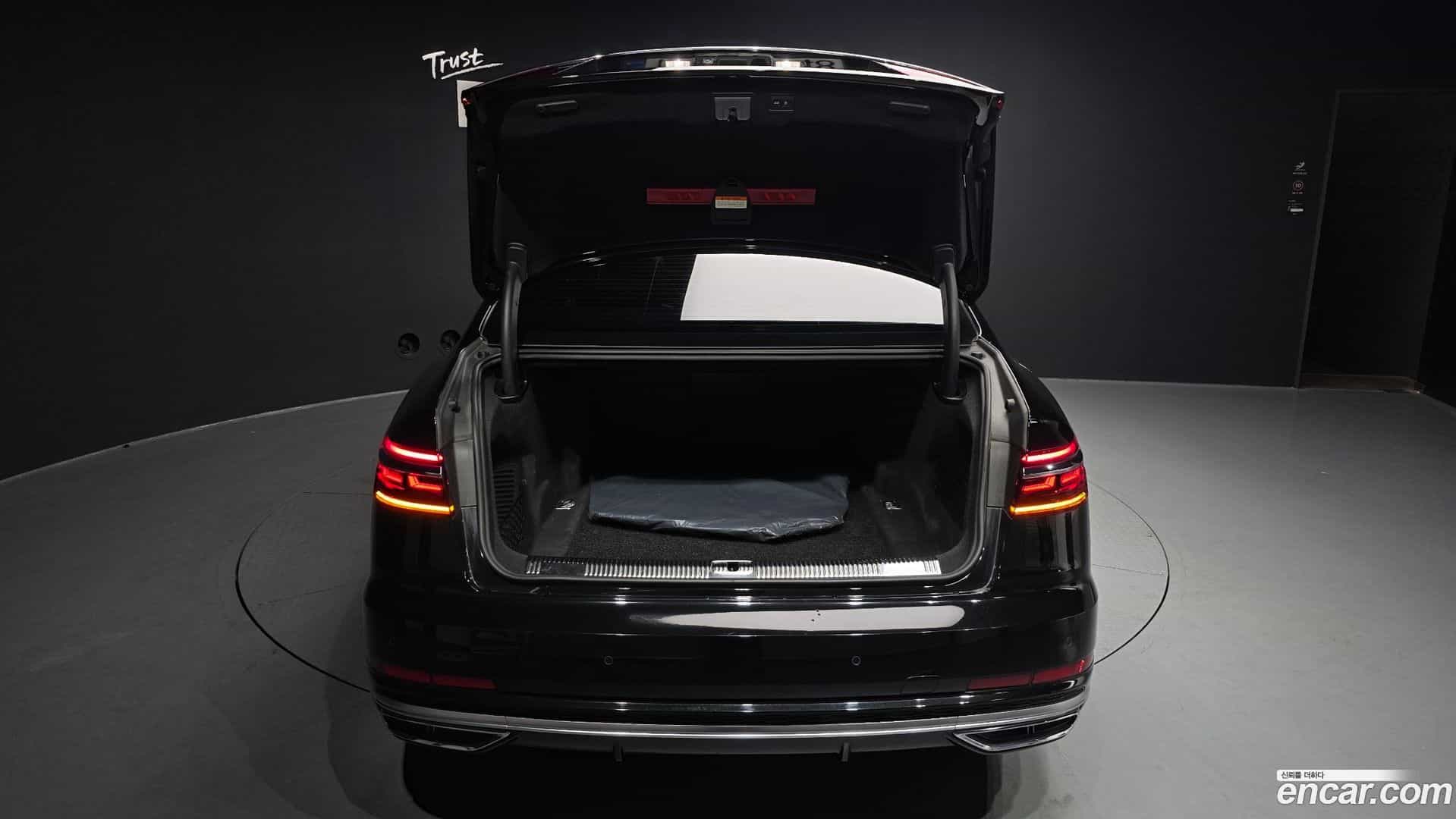 A8 Audi 2021.11-OPTION-024