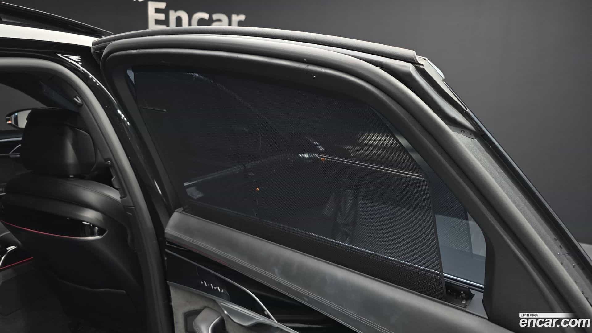 A8 Audi 2021.11-OPTION-044
