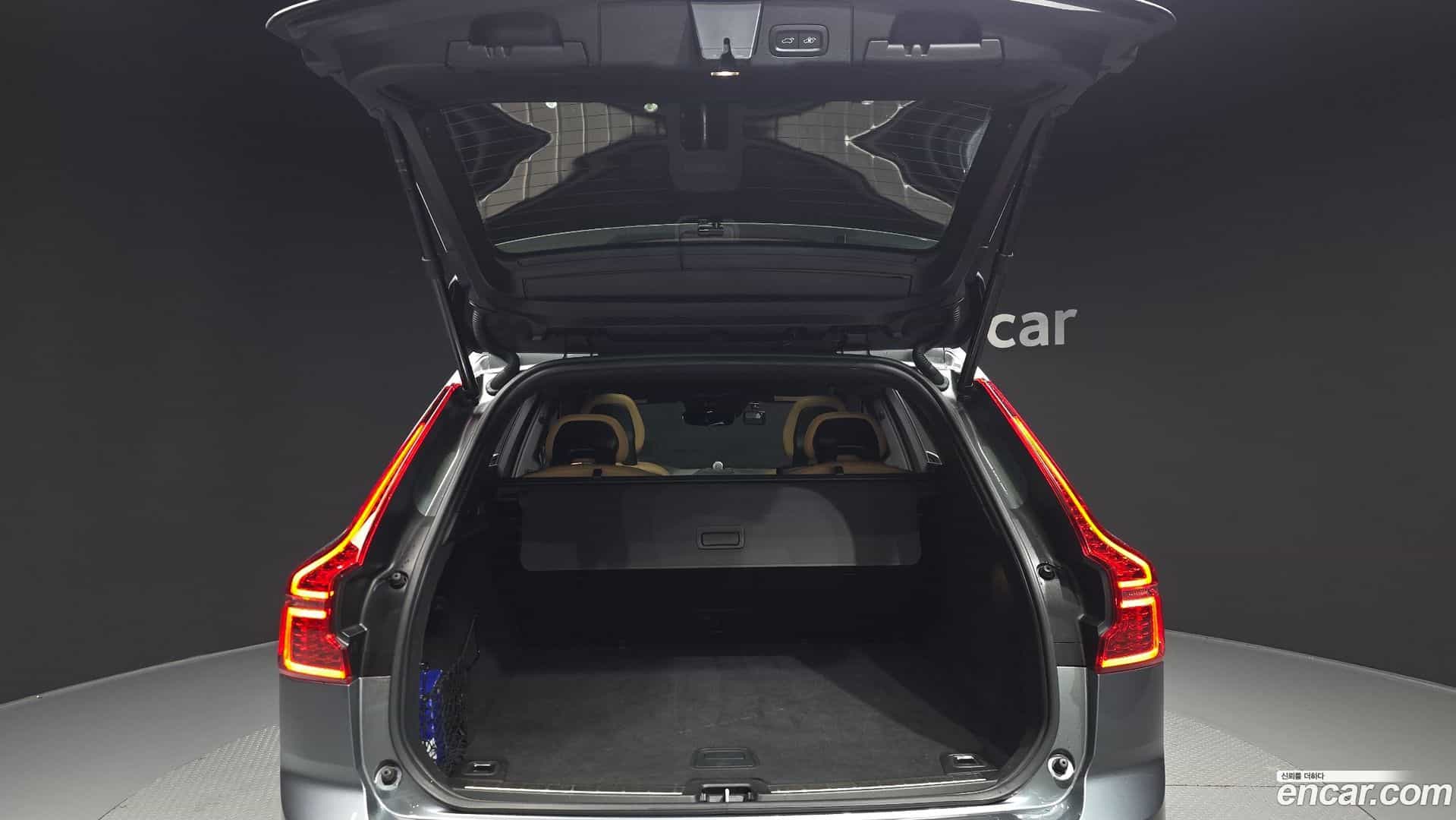 XC60 Volvo 2018.1-OPTION-024