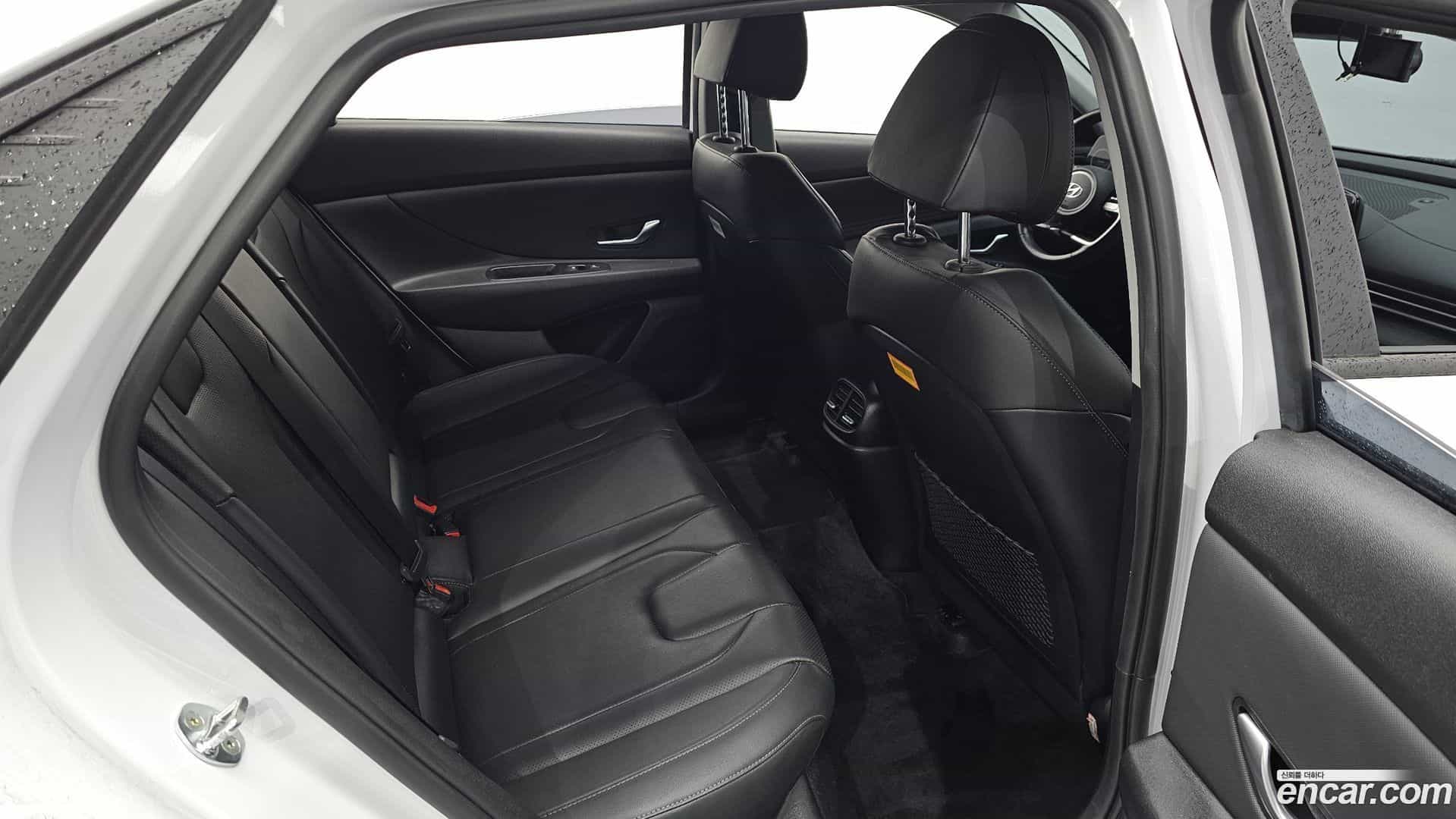 AVANTE Hyundai 2022.5-OPTION-015