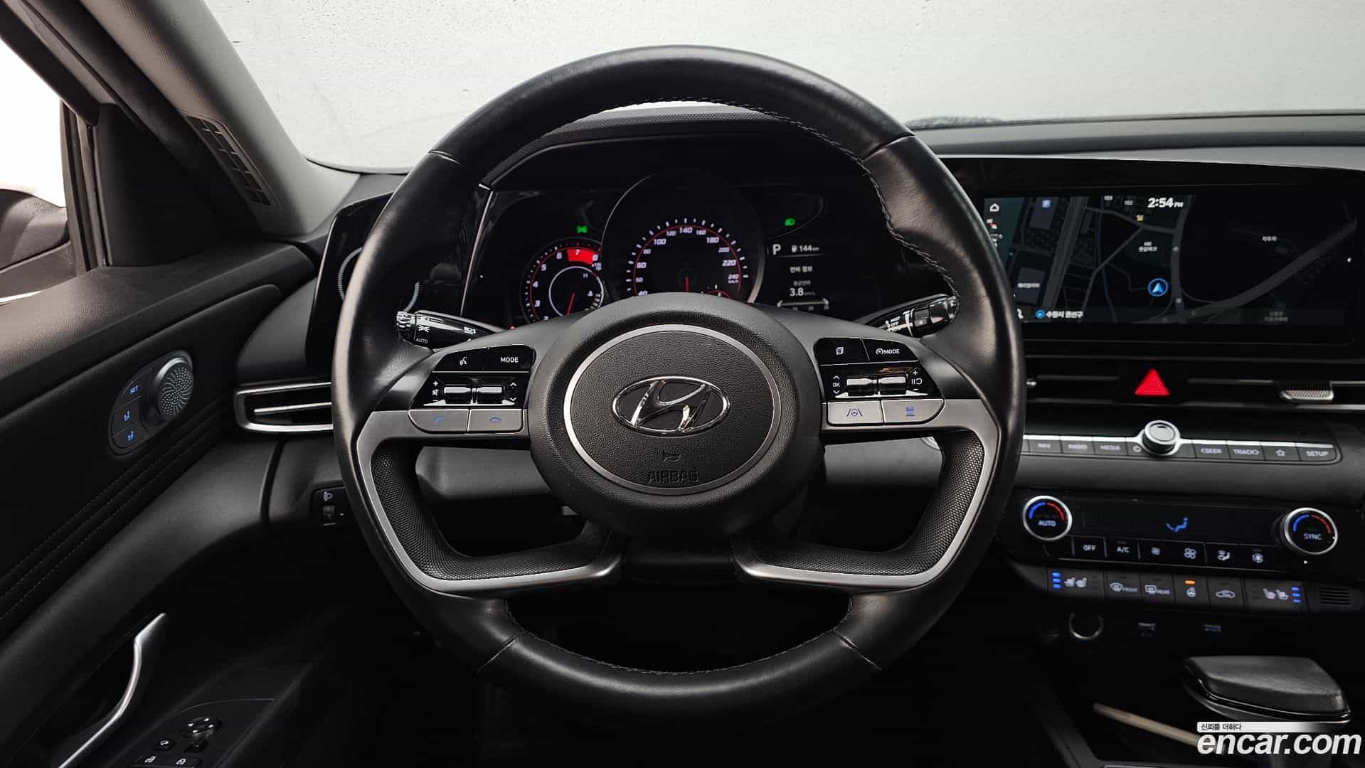 AVANTE Hyundai 2022.5-OPTION-017