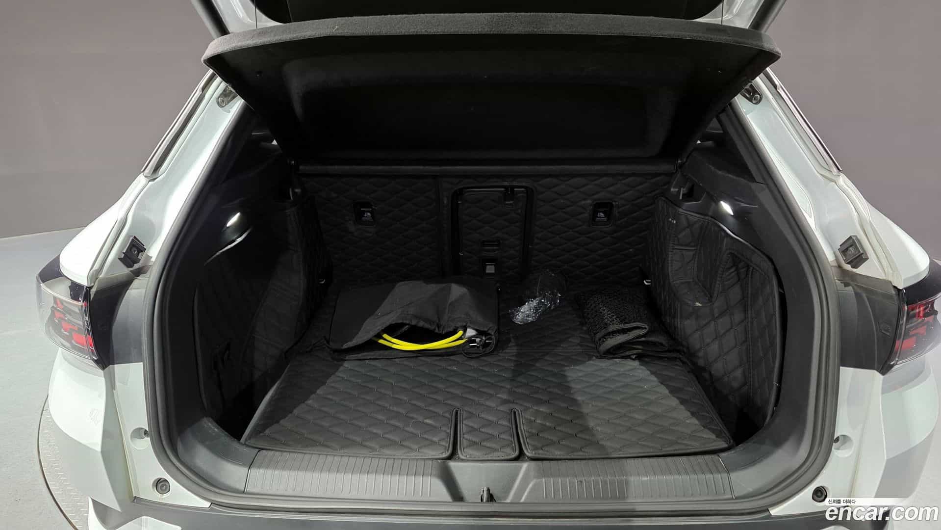 ID.4 Volkswagen 2023.11-OPTION-042