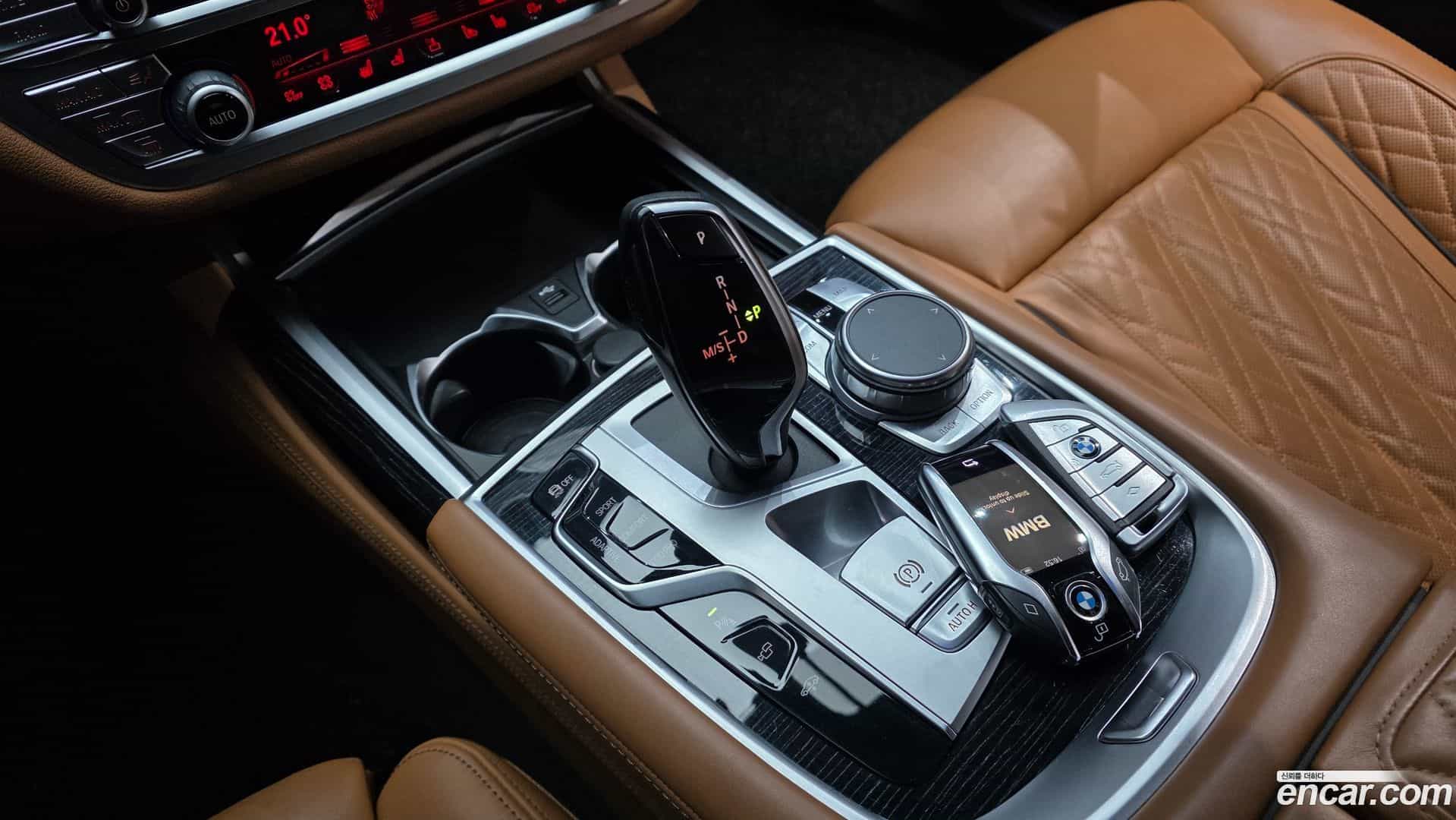 7-Series BMW 2020.10-INNER-009