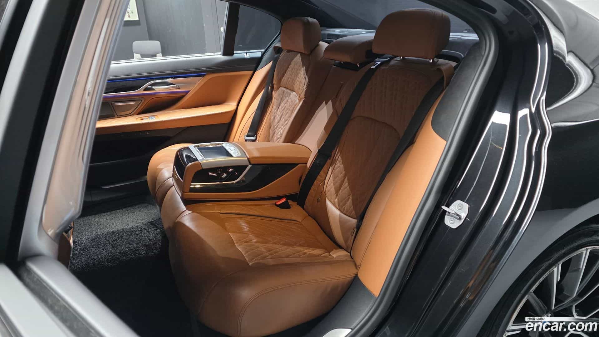 7-Series BMW 2020.10-INNER-036