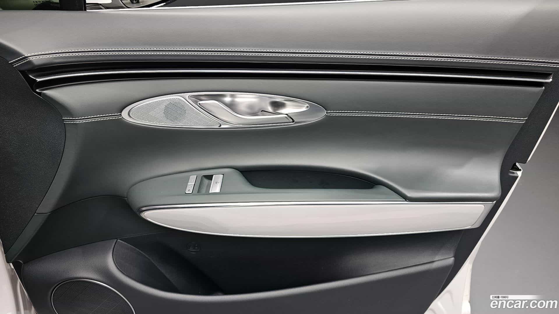 GV70 Genesis 2022.4-INNER-035