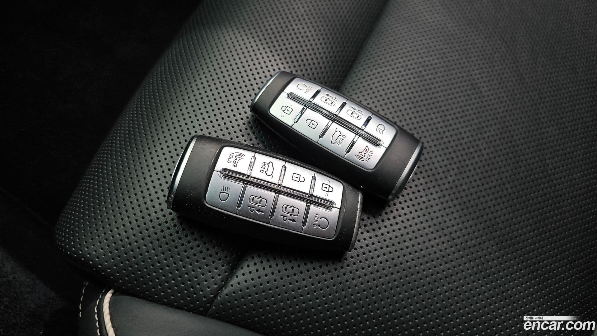 Main__Slider__Photo:GV70 Genesis 2022.4-30