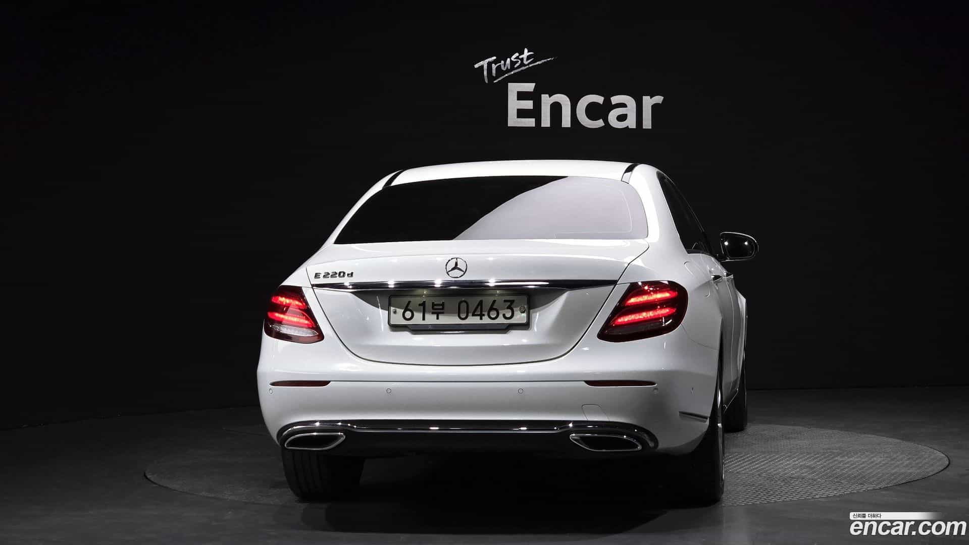 E-Class Mercedes-Benz 2016.9-OUTER-004