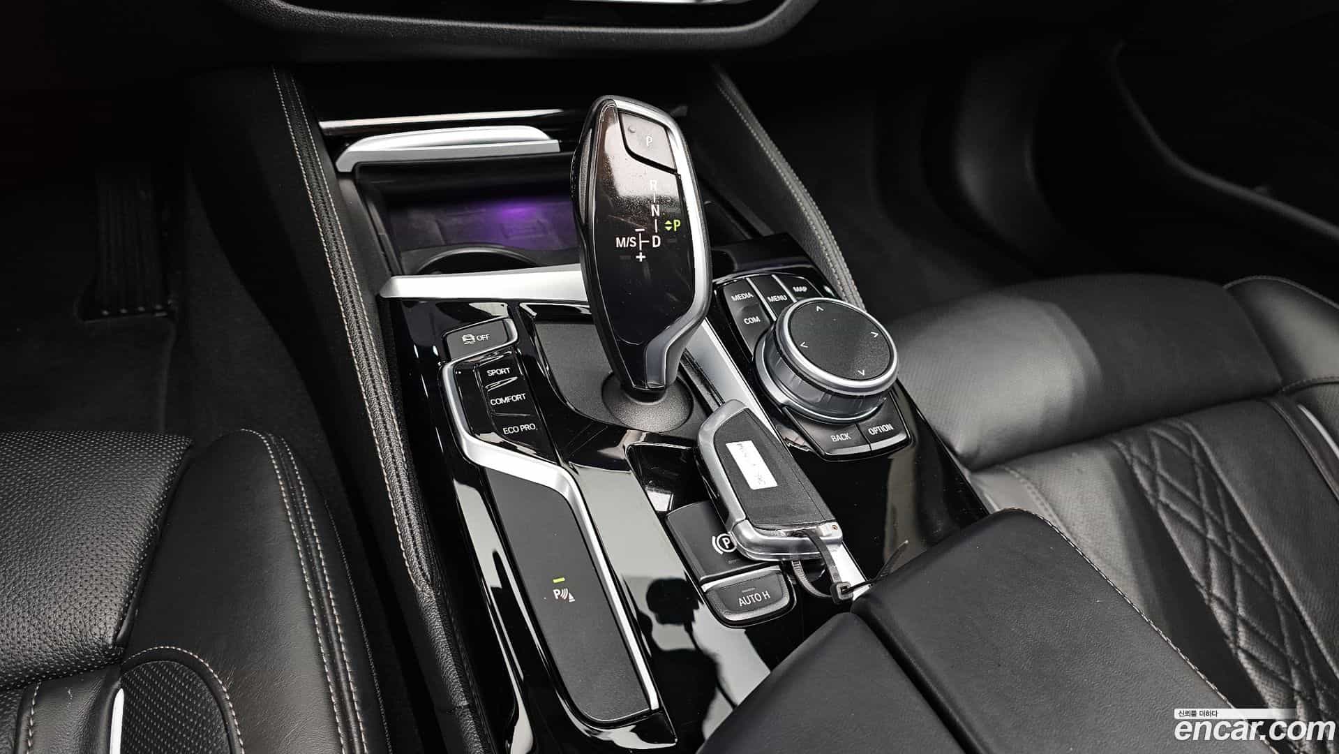 5-Series BMW 2019.9-INNER-009