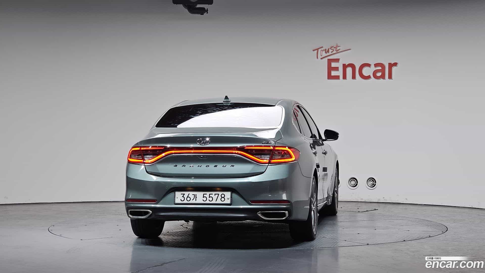 Grandeur Hyundai 2017.2-OUTER-004