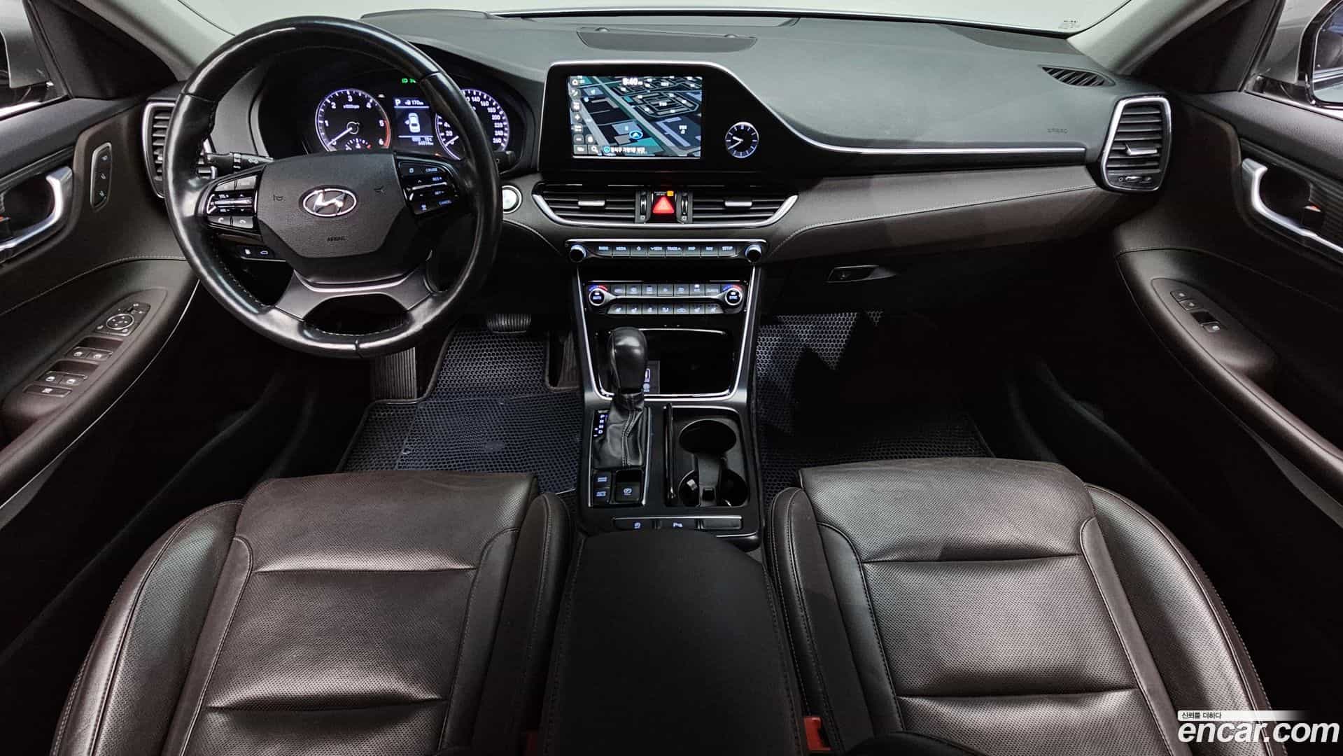 Grandeur Hyundai 2017.2-INNER-007