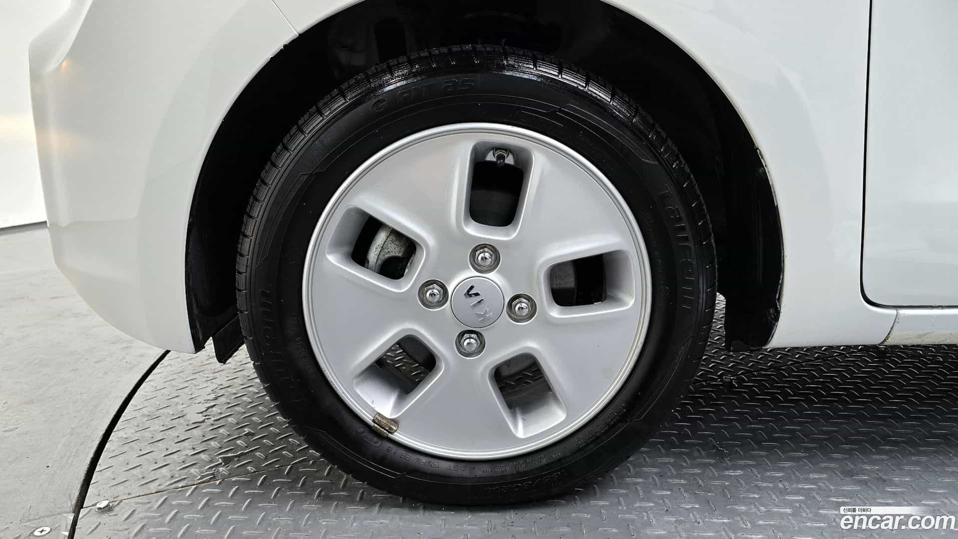 RAY Kia 2021.4-OUTER-005