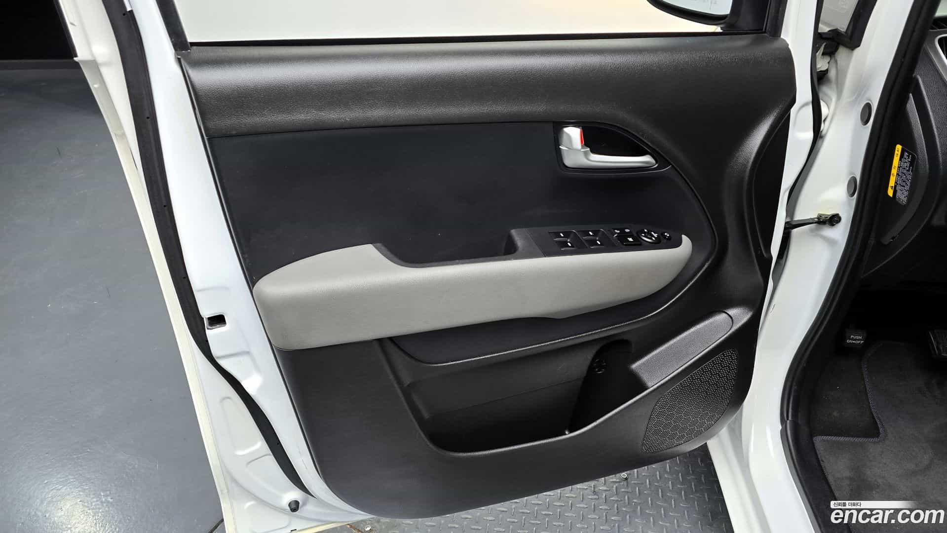RAY Kia 2021.4-INNER-034