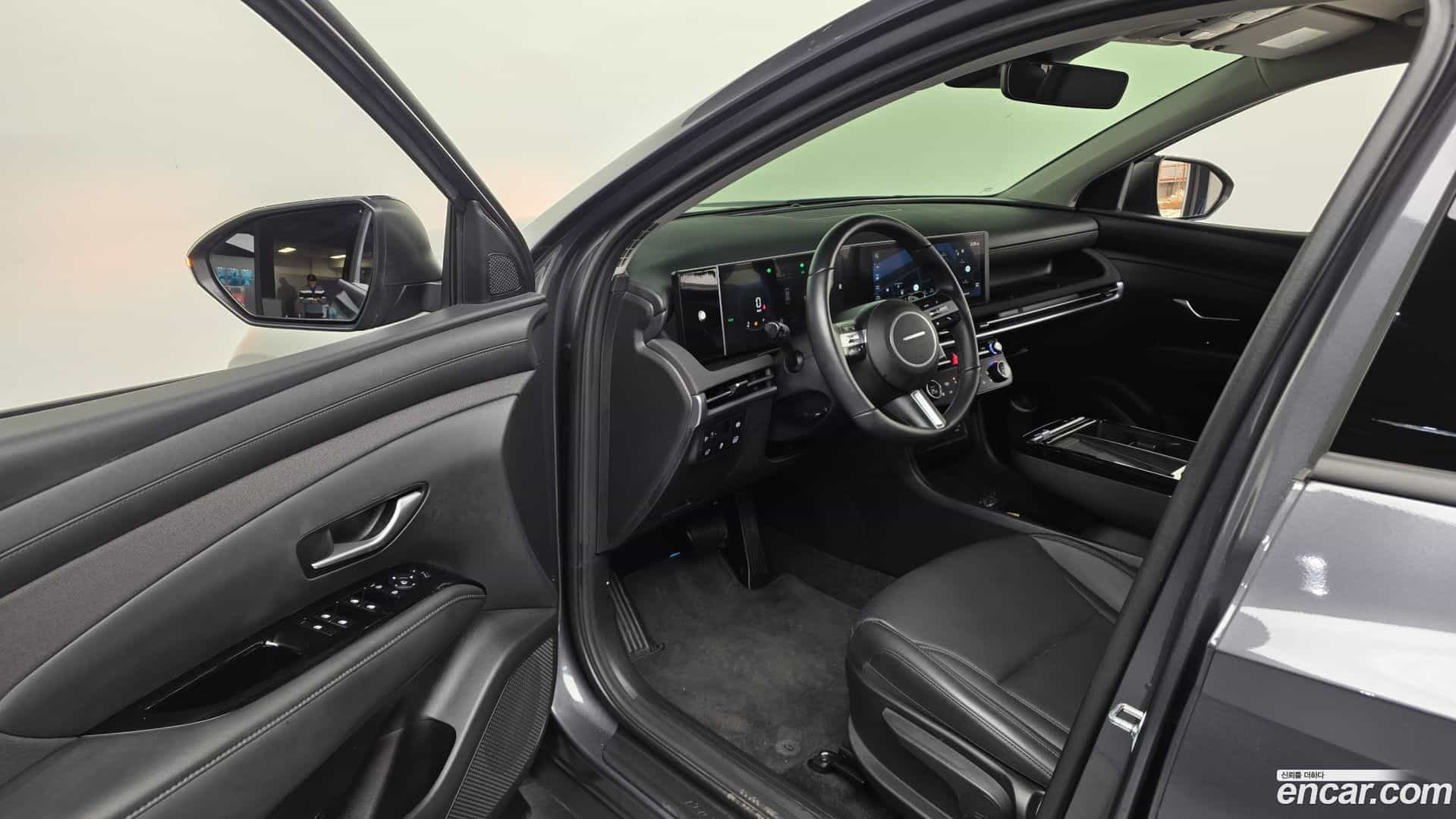Tucson Hyundai 2025.4-INNER-010