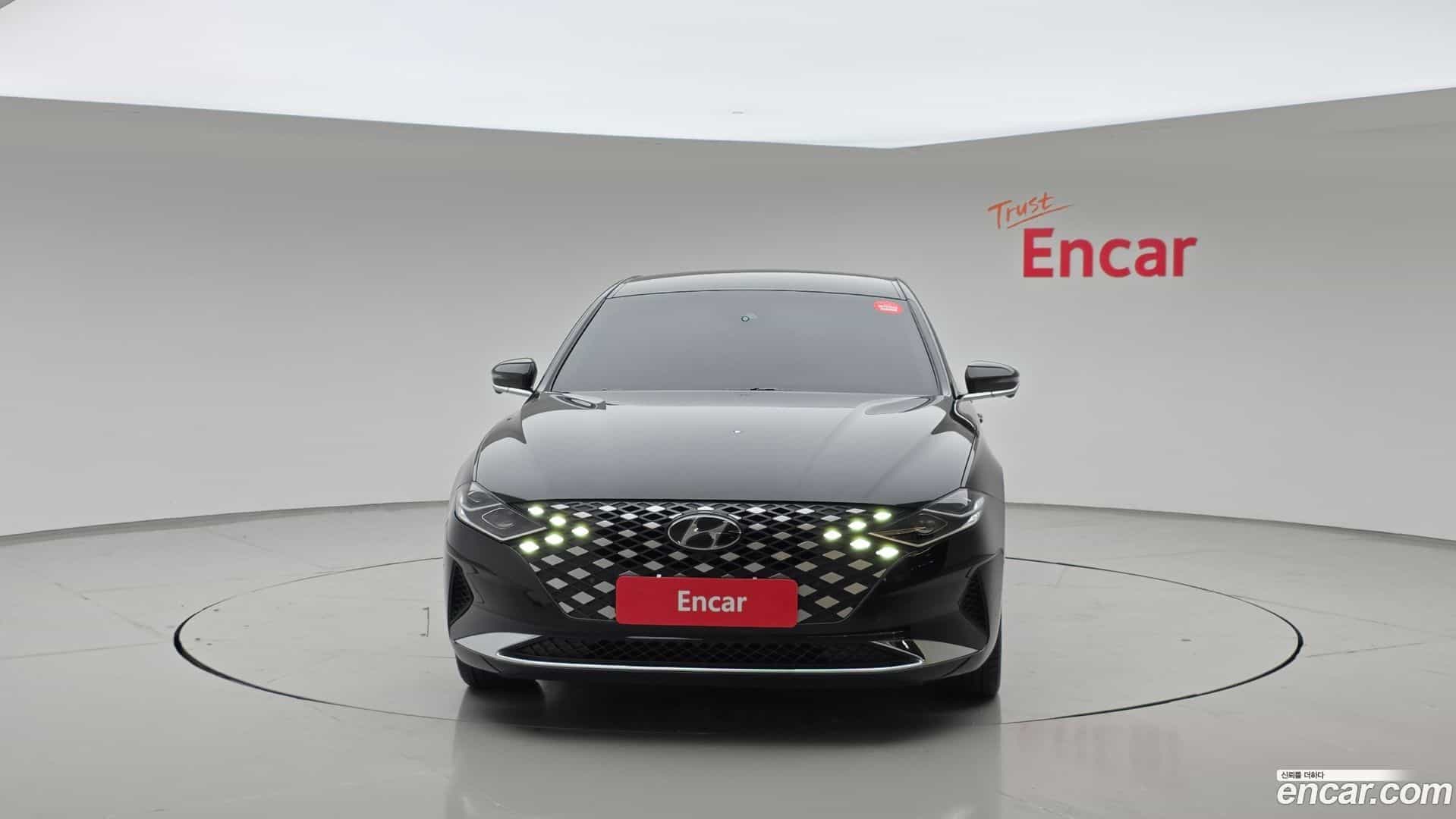Grandeur Hyundai 2022.3-OUTER-003