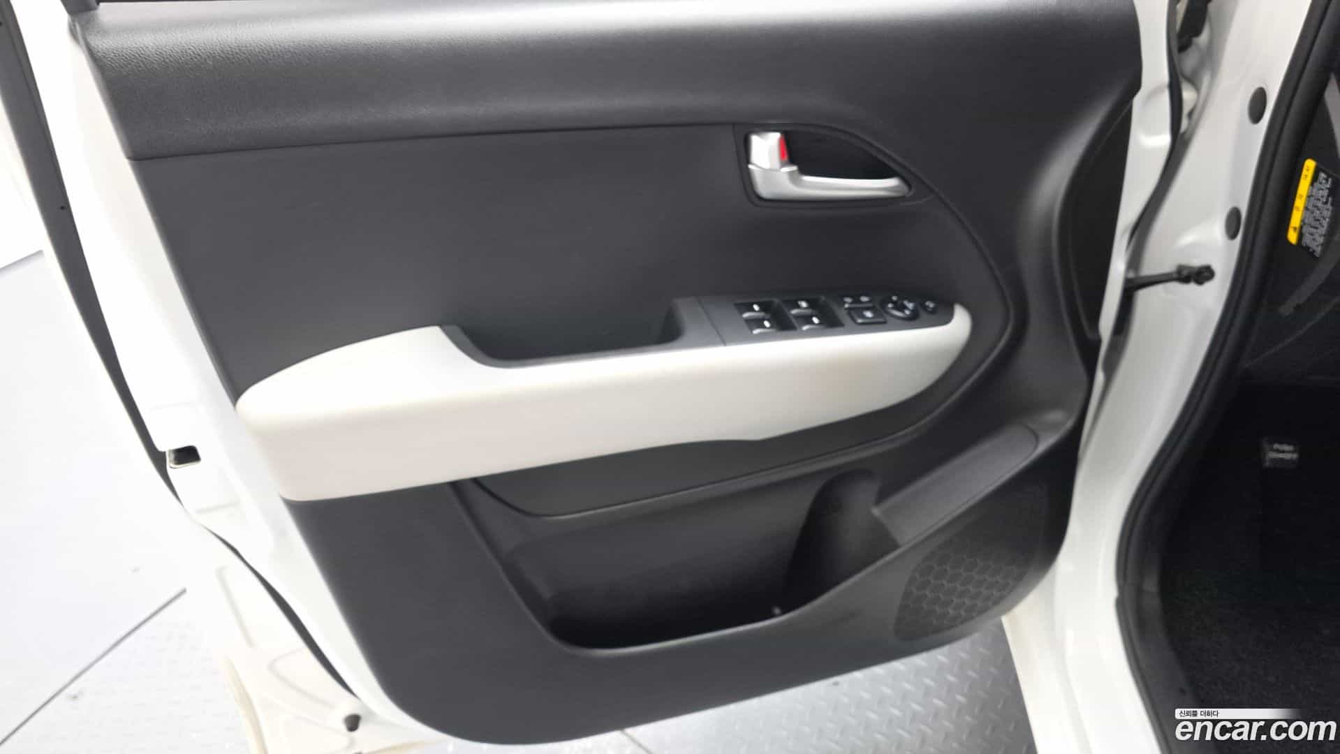 RAY Kia 2023.5-INNER-034