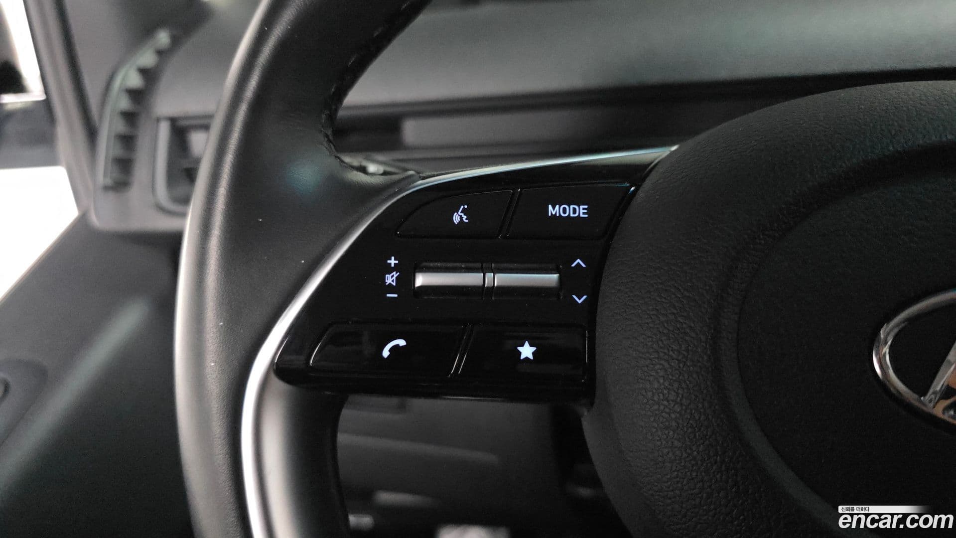 Main__Slider__Photo:Staria Hyundai 2022.7-30