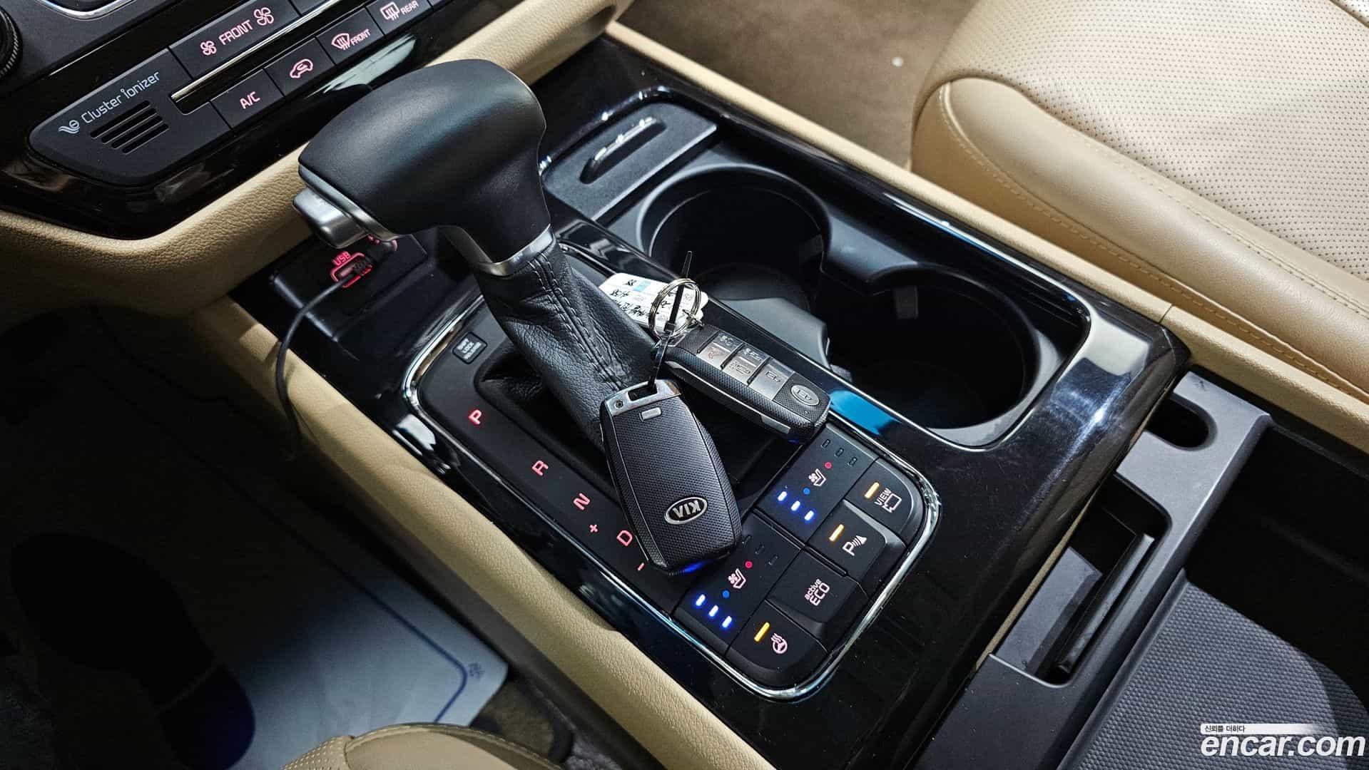 Canival Kia 2017.1-INNER-009
