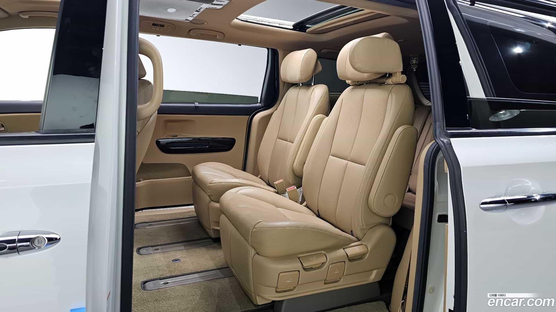 Canival Kia 2017.1-OPTION-015