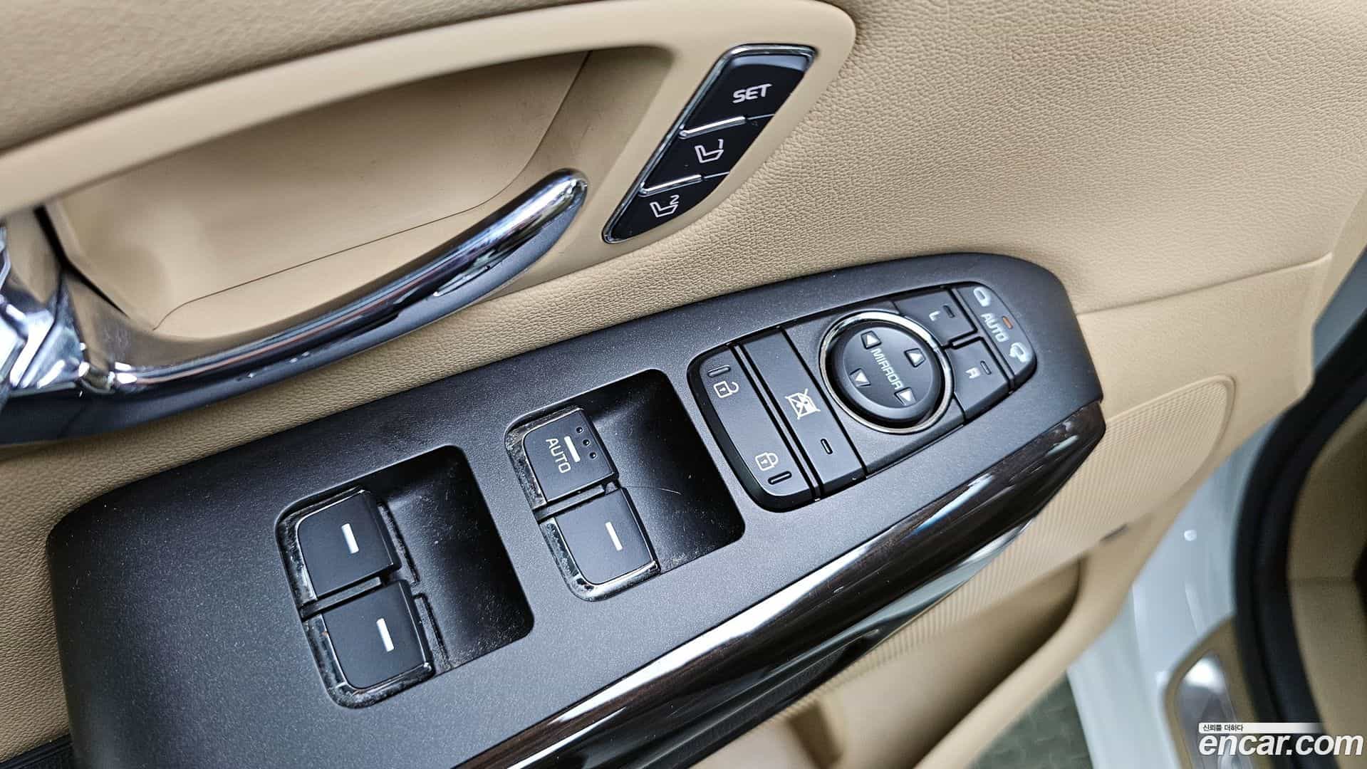 Canival Kia 2017.1-OPTION-018