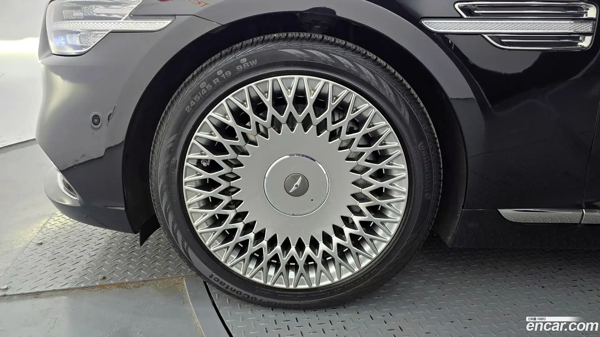 G90 Genesis 2020.1-OUTER-005